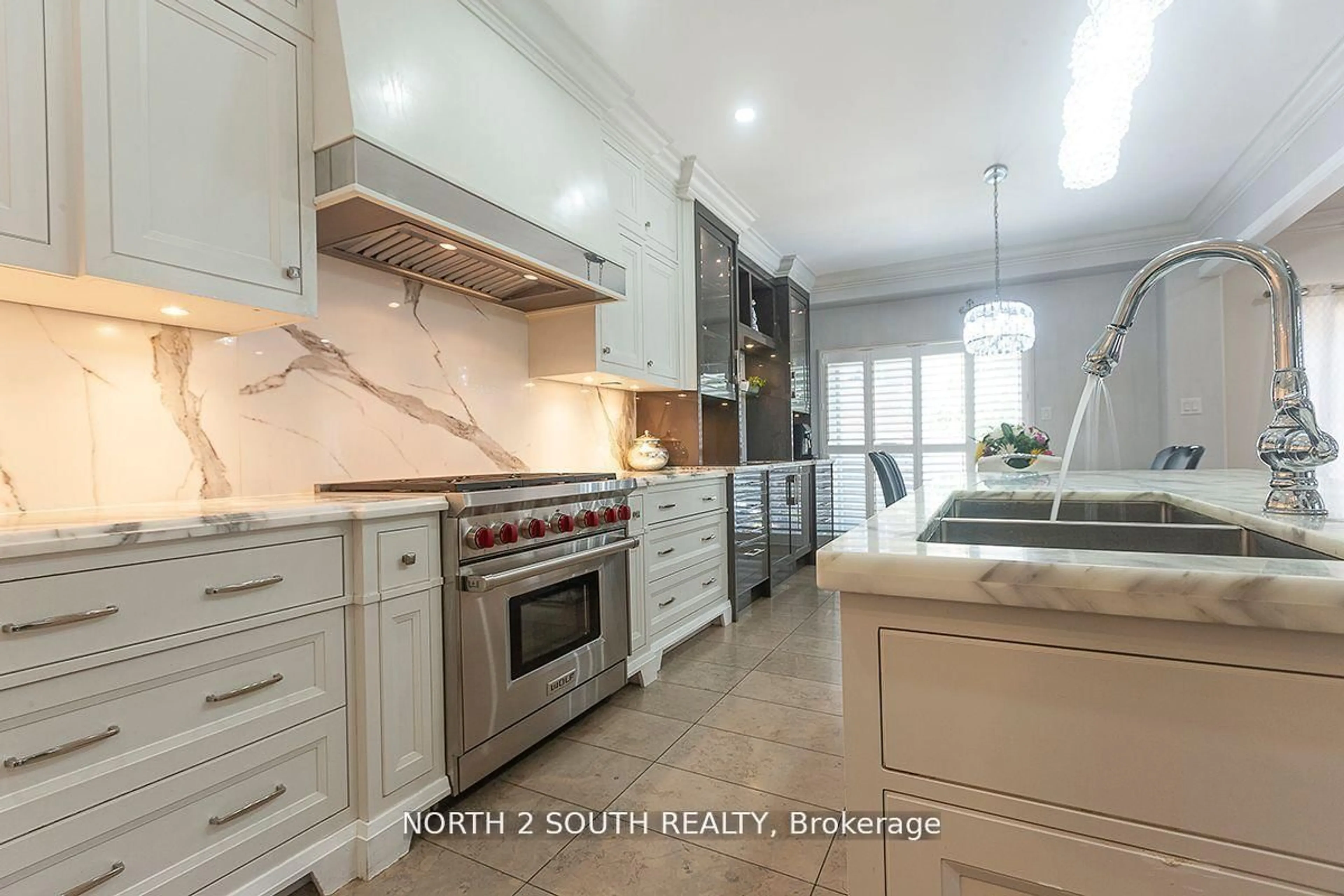 Contemporary kitchen, ceramic/tile floor for 2 Yellow Avens Blvd, Brampton Ontario L6R 0R5