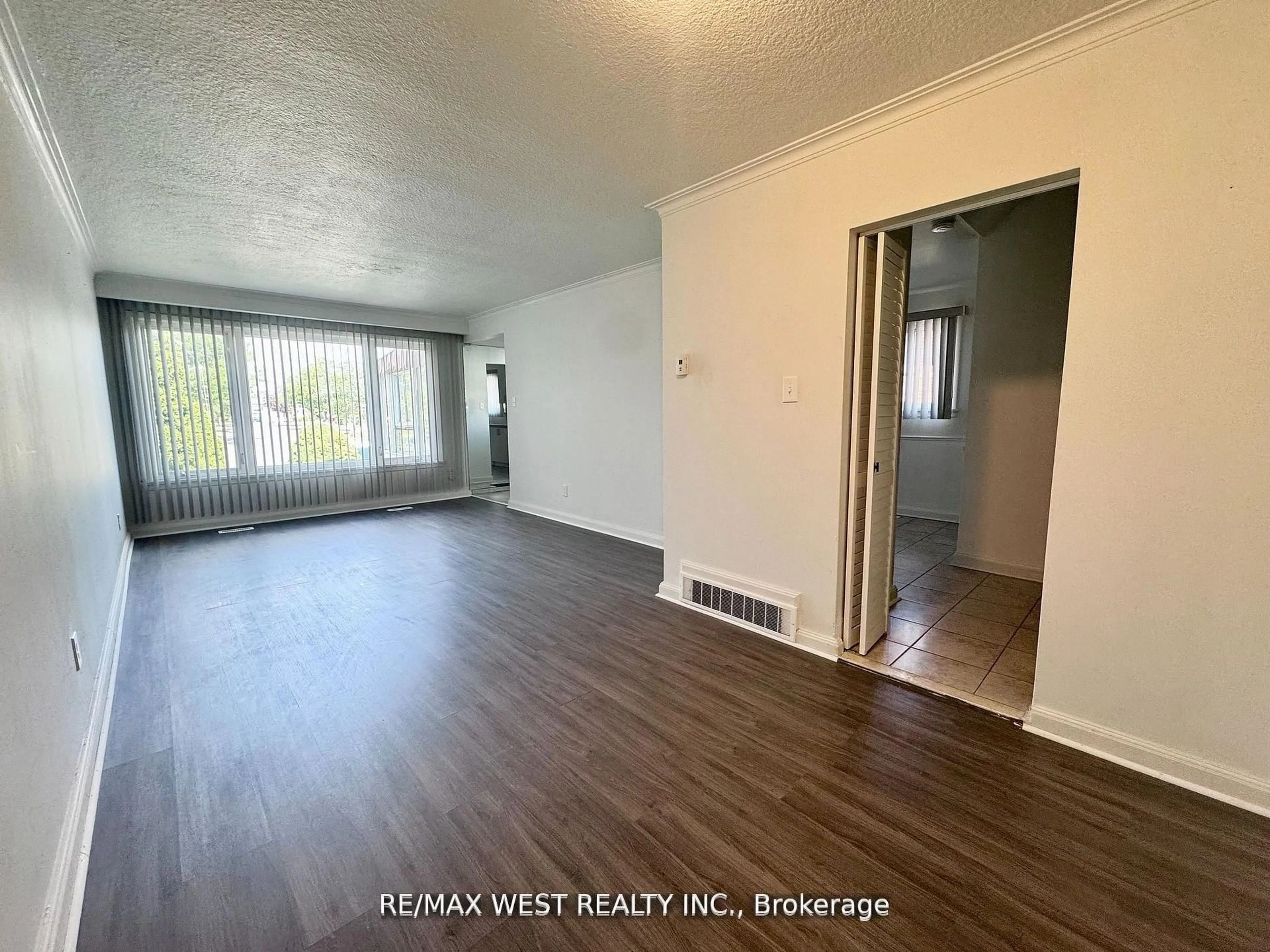 A pic of a room for 25 Bimini Cres, Toronto Ontario M3N 1S1