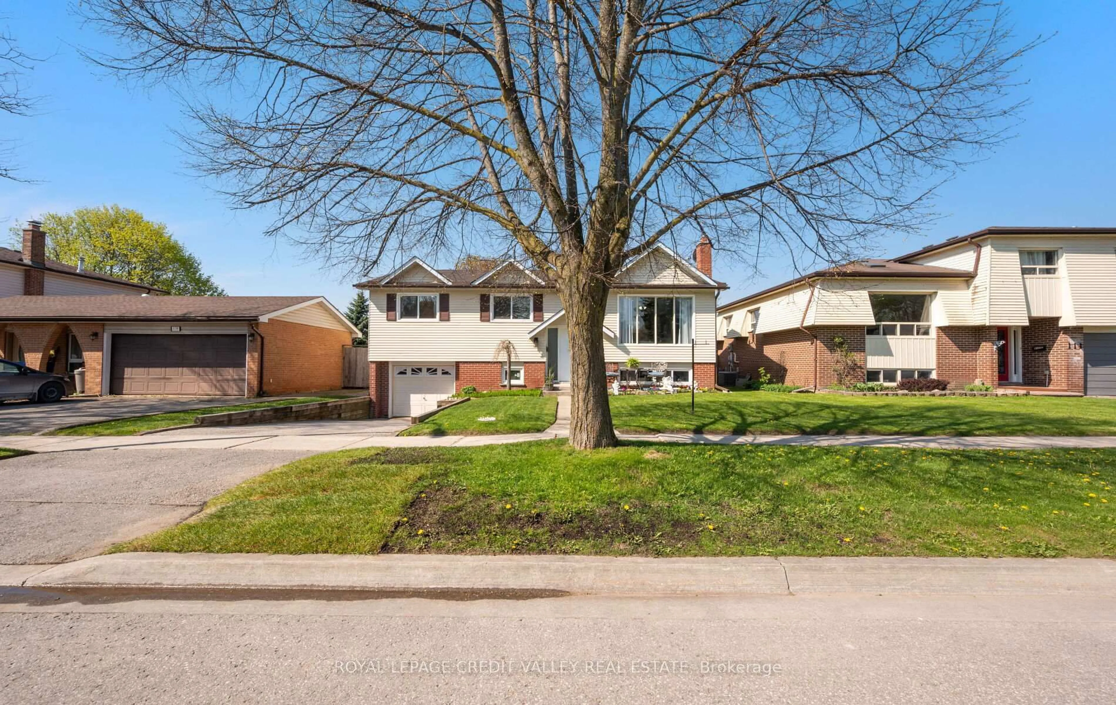 Home with brick exterior material, street for 115 Morgandale Cres, Orangeville Ontario L9W 3C6