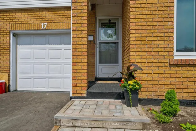 17 Histon Cres, Brampton 2