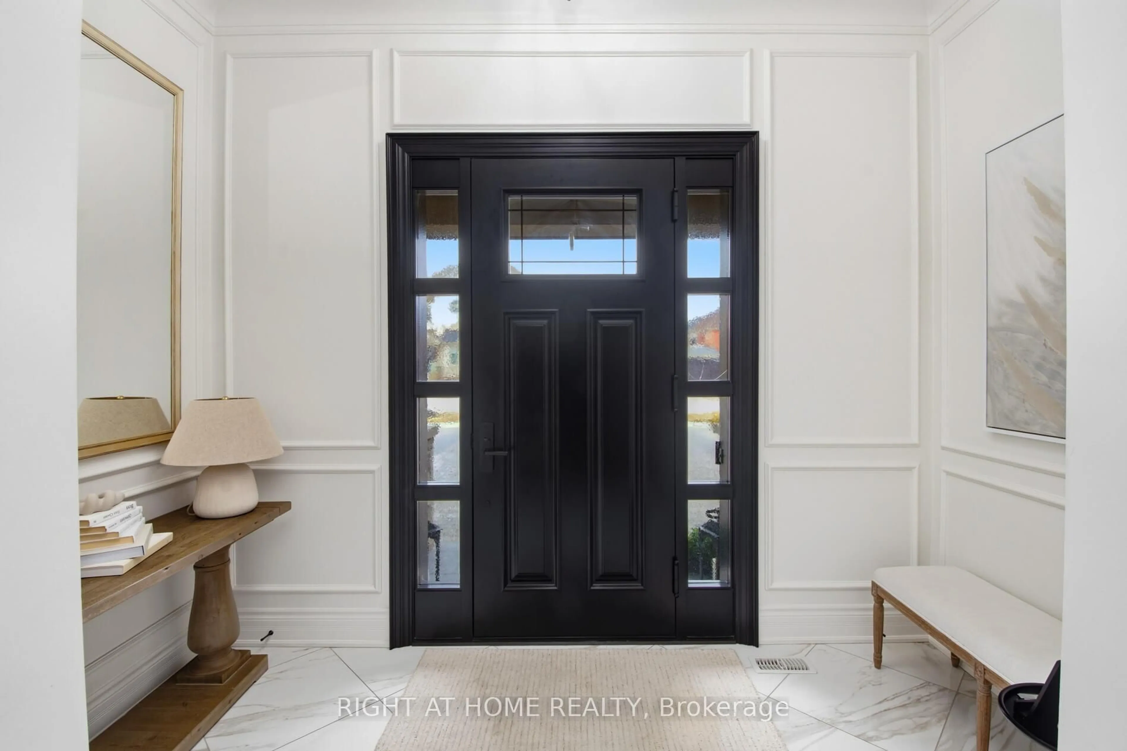 Indoor entryway for 55 Burlwood Rd, Brampton Ontario L6P 4E7