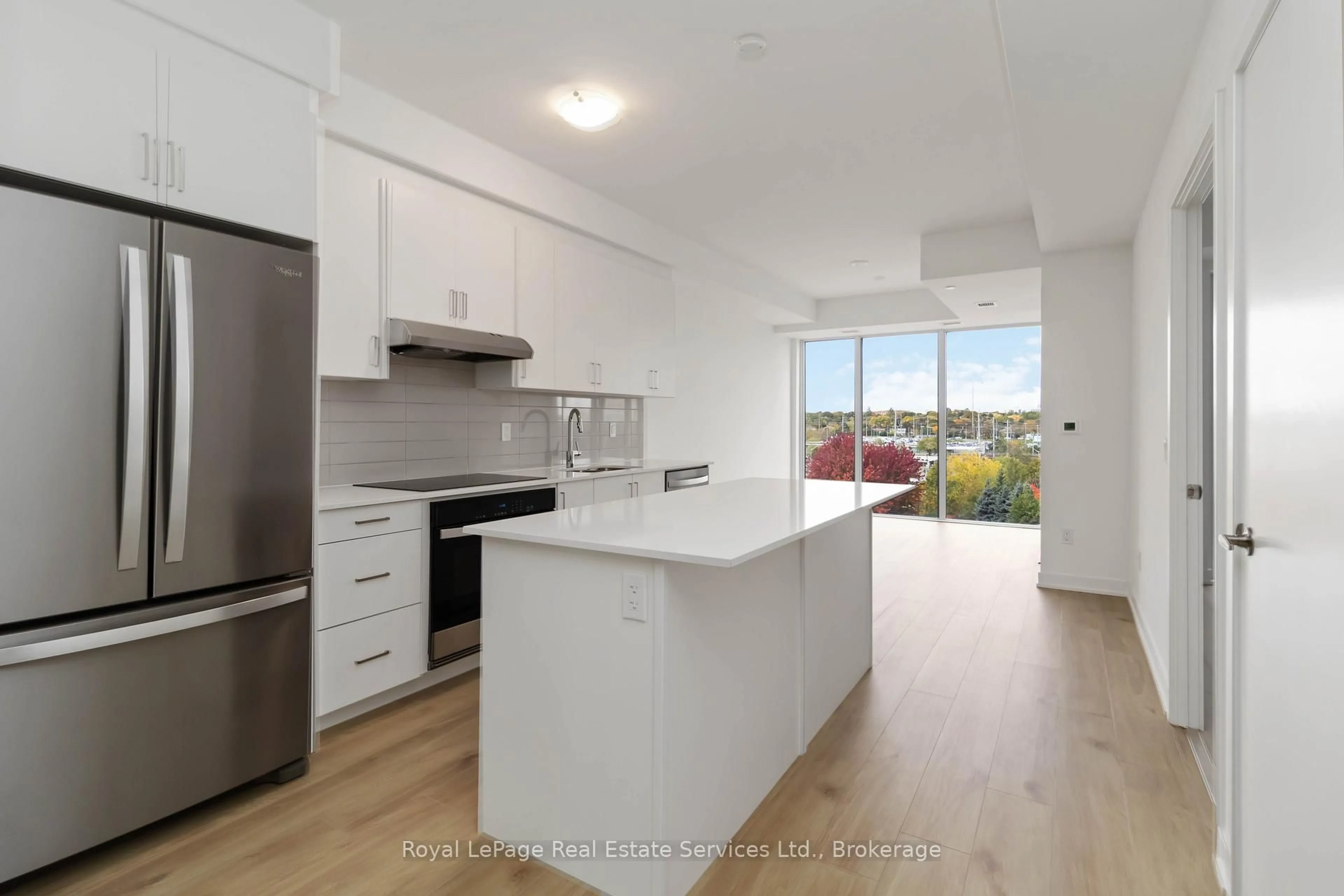 Standard kitchen, unknown for 1035 Southdown Rd #601, Mississauga Ontario L5J 0A2
