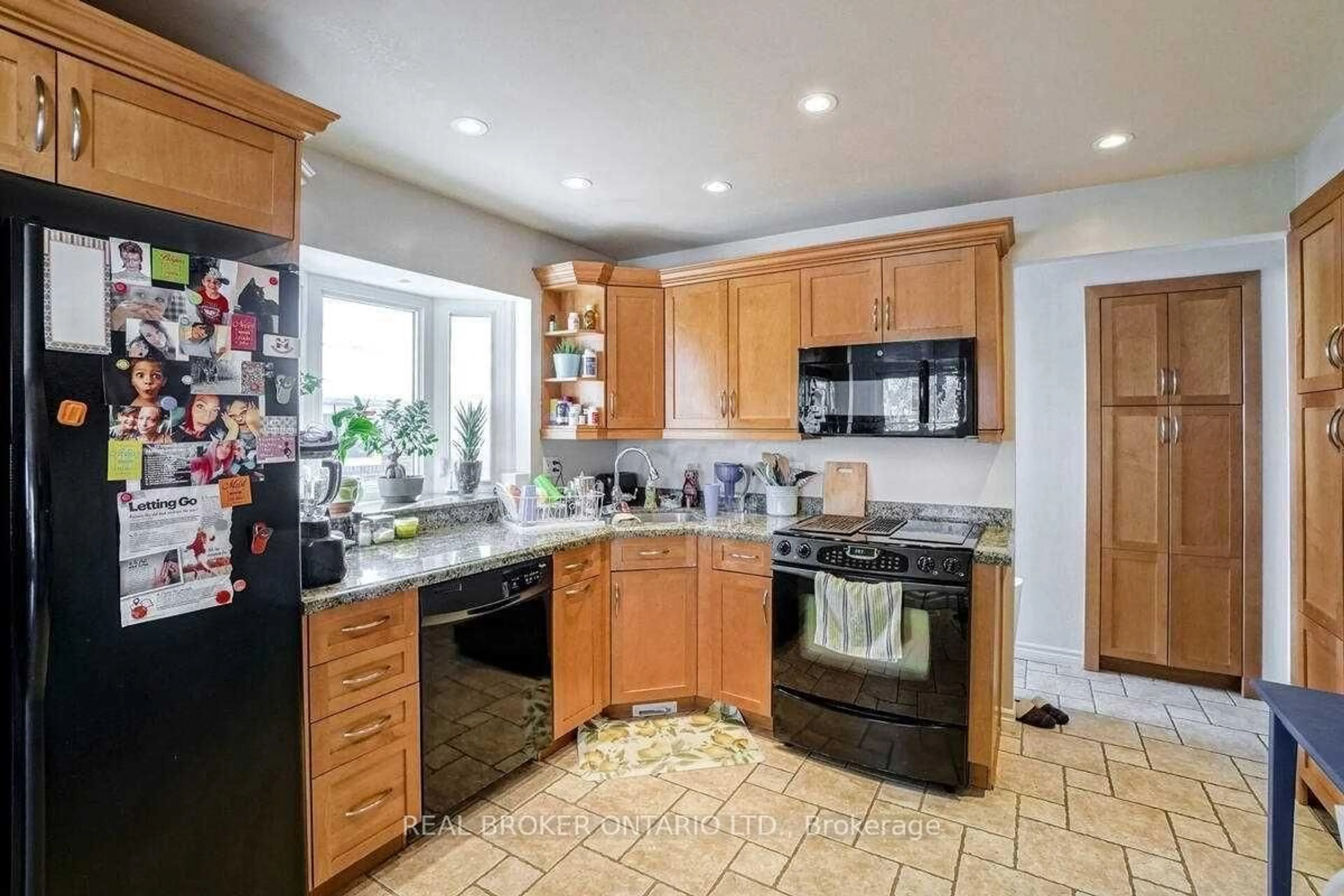 Unknown for 320 Williams Ave, Milton Ontario L9T 2G2
