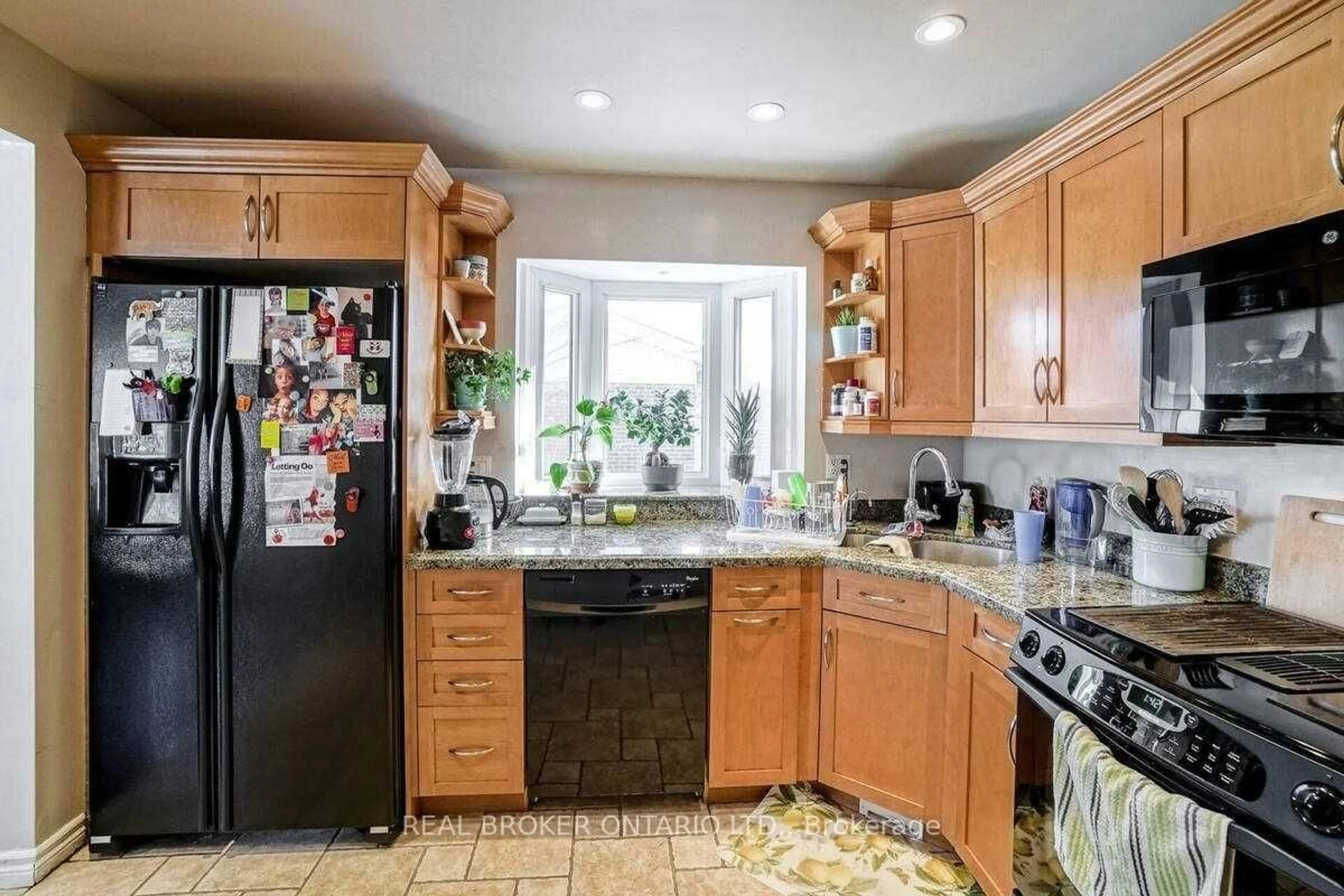 Unknown for 320 Williams Ave, Milton Ontario L9T 2G2