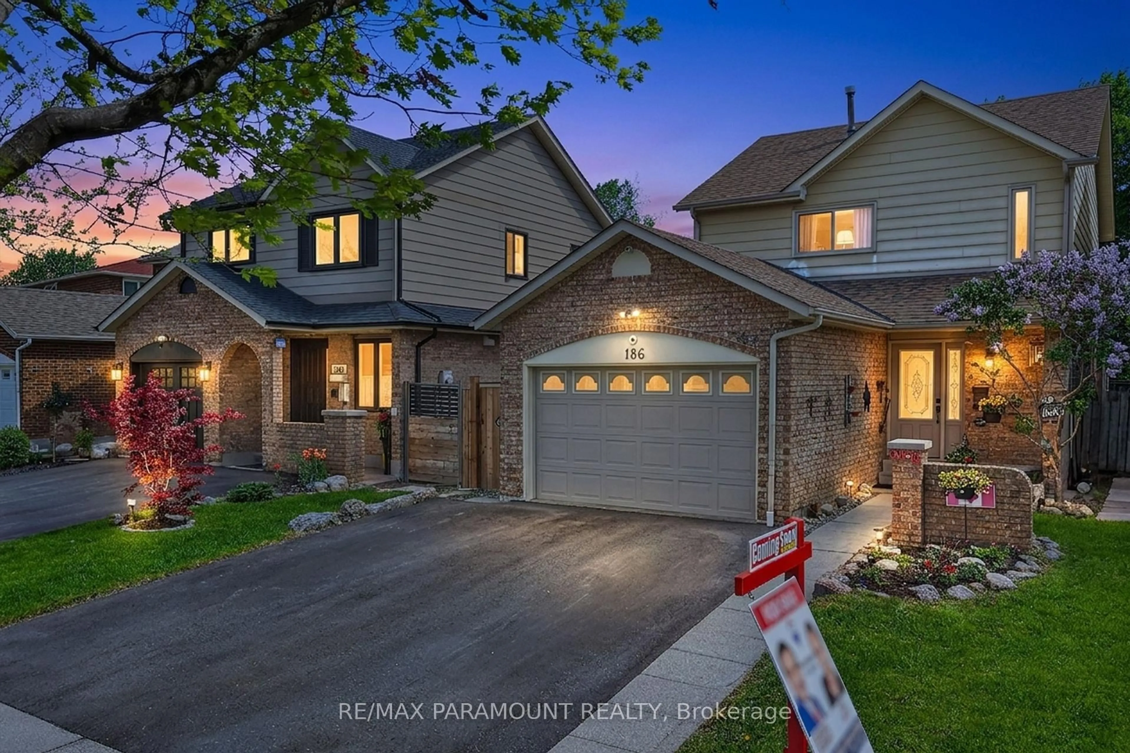 Home with brick exterior material, street for 186 Weybridge Tr, Brampton Ontario L6V 3W2