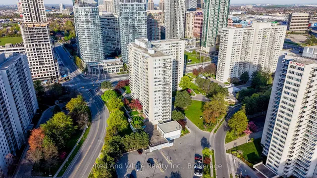 3590 Kaneff Cres #2013, Mississauga 3