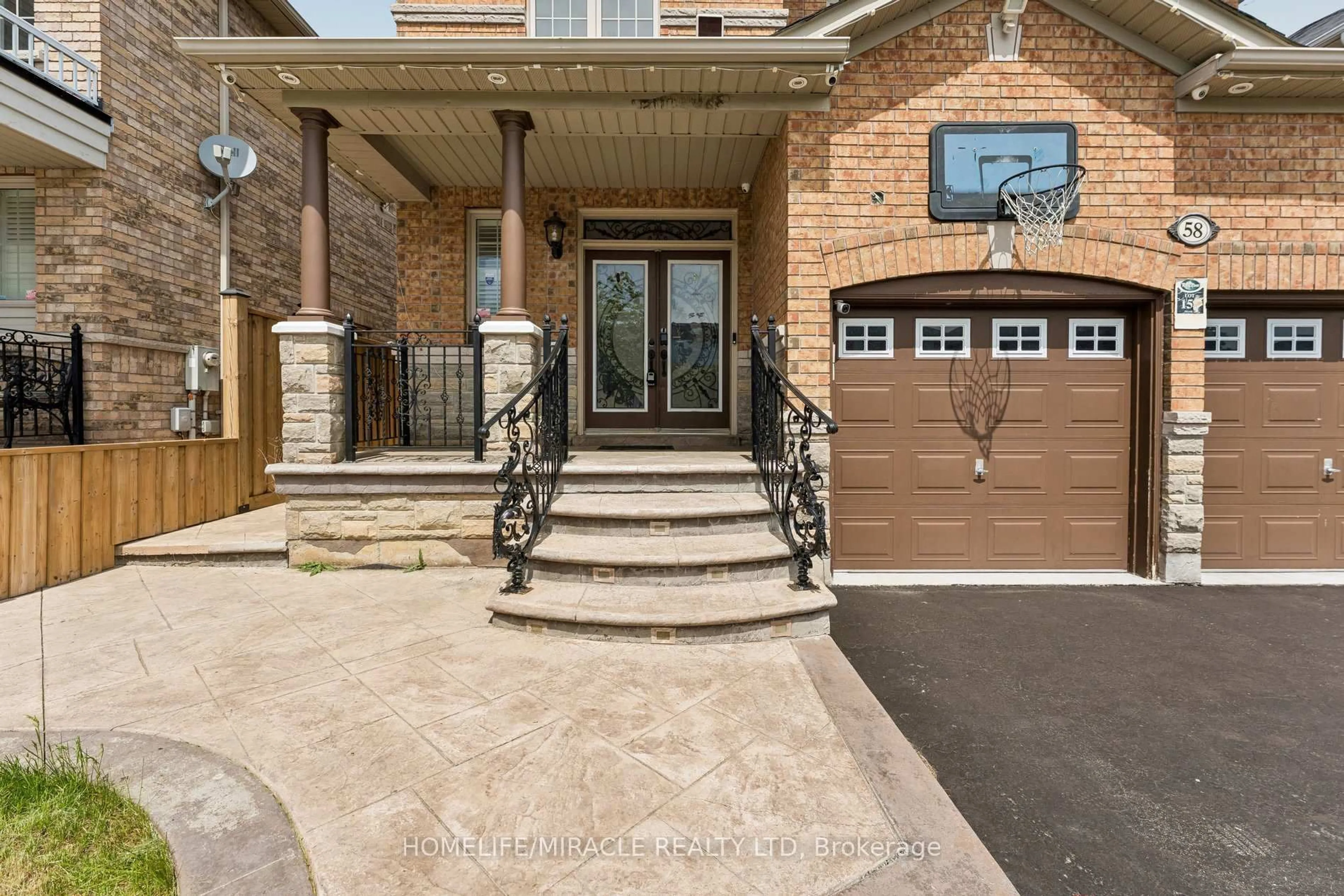 Unknown for 58 Dovehaven Cres, Brampton Ontario L6P 2N8