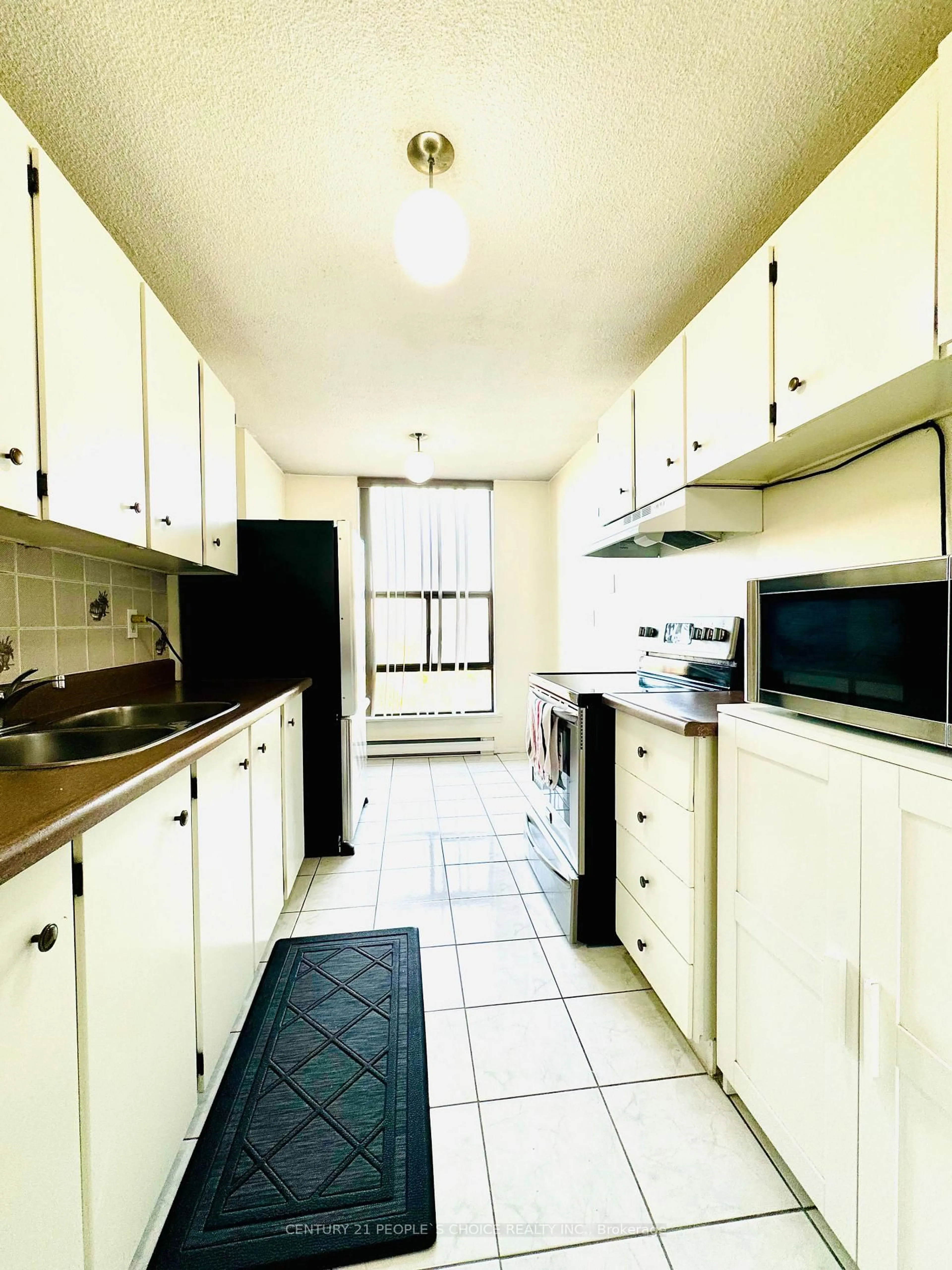 Standard kitchen, unknown for 21 Knightsbridge Rd #1205, Brampton Ontario L6T 3Y1