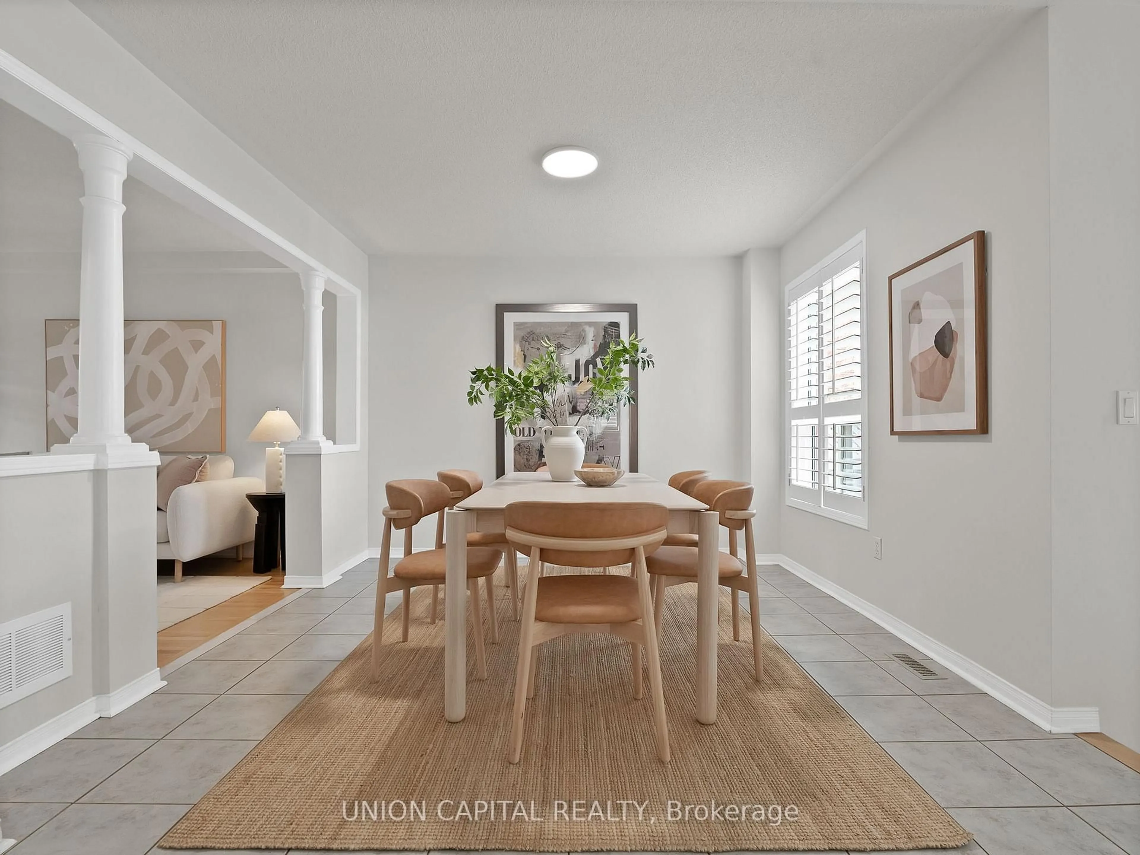 Dining room, unknown for 3845 Ridgepoint Way, Mississauga Ontario L5N 7T7