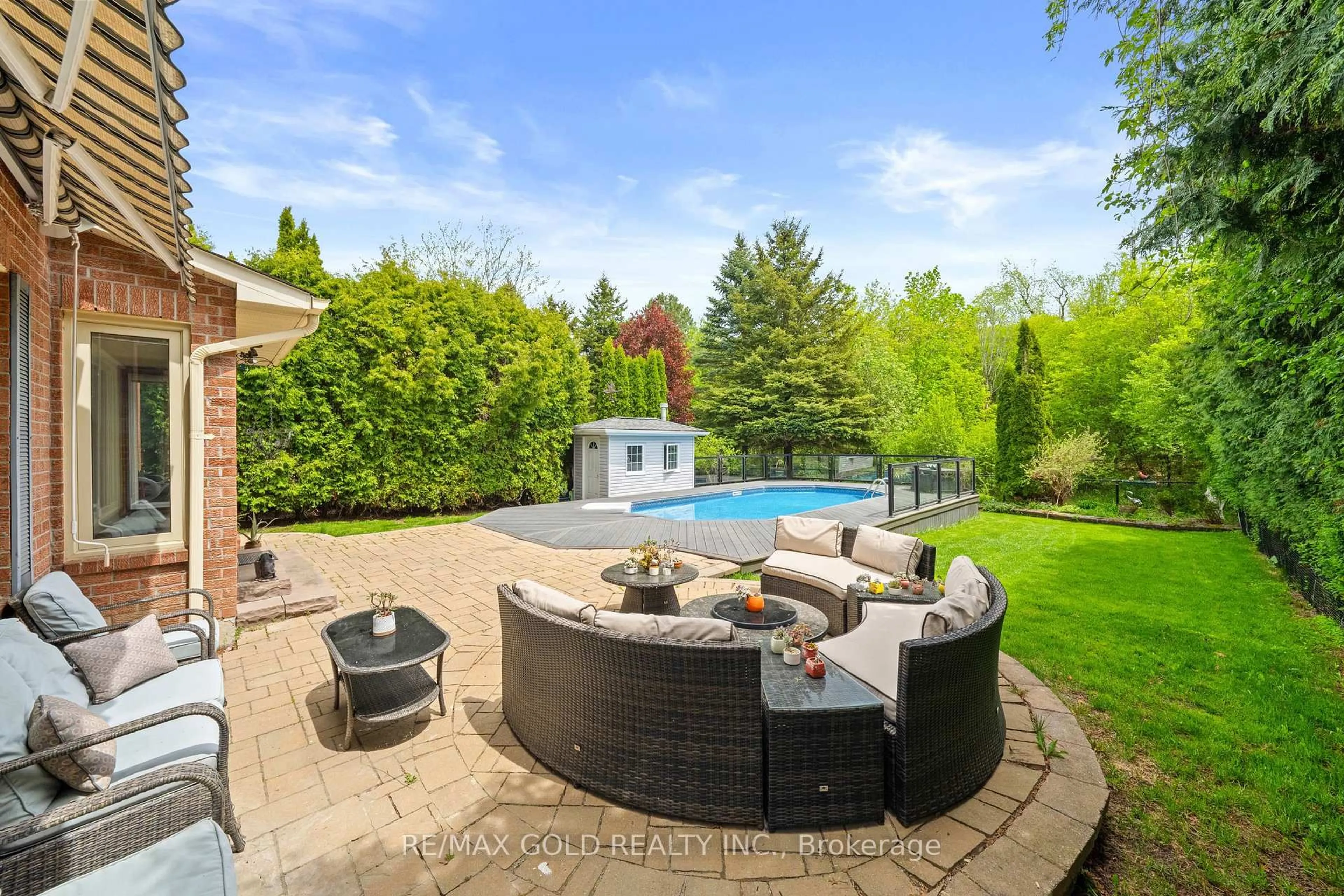 Patio, water/lake/river/ocean view for 122 Barr Cres, Brampton Ontario L6Z 3C8
