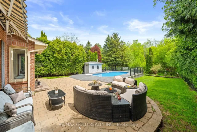 122 Barr Cres, Brampton 2