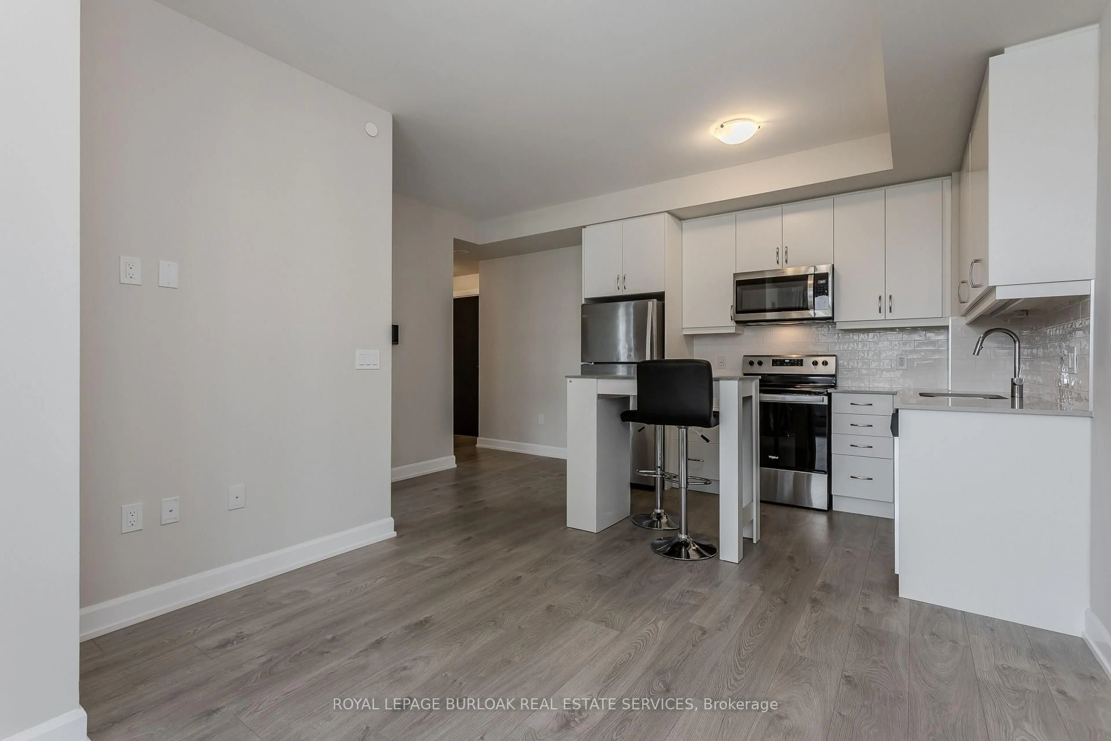 Unknown for 3200 William Coltson Ave #406, Oakville Ontario L6H 7W6