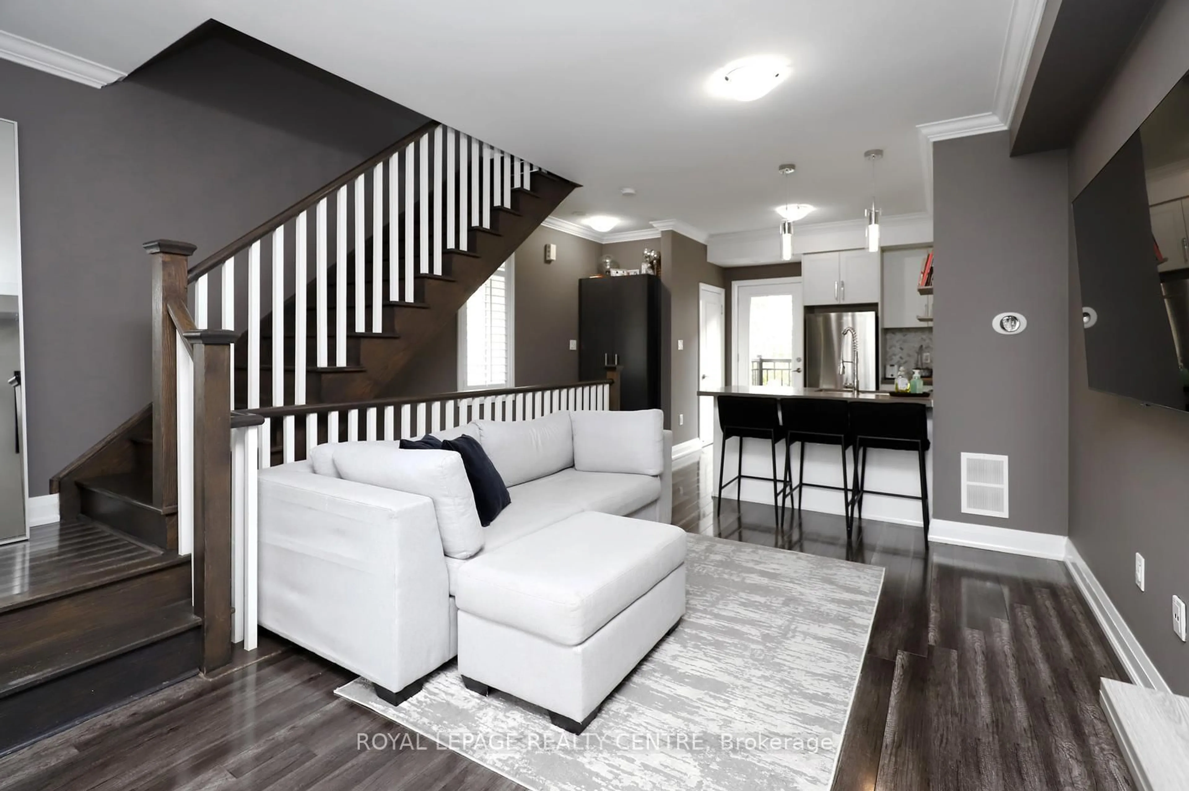 Living room with furniture, unknown for 3077 Cawthra Rd #10, Mississauga Ontario L5A 2X4