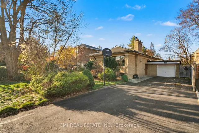 460 Martin Grove Rd, Toronto 3