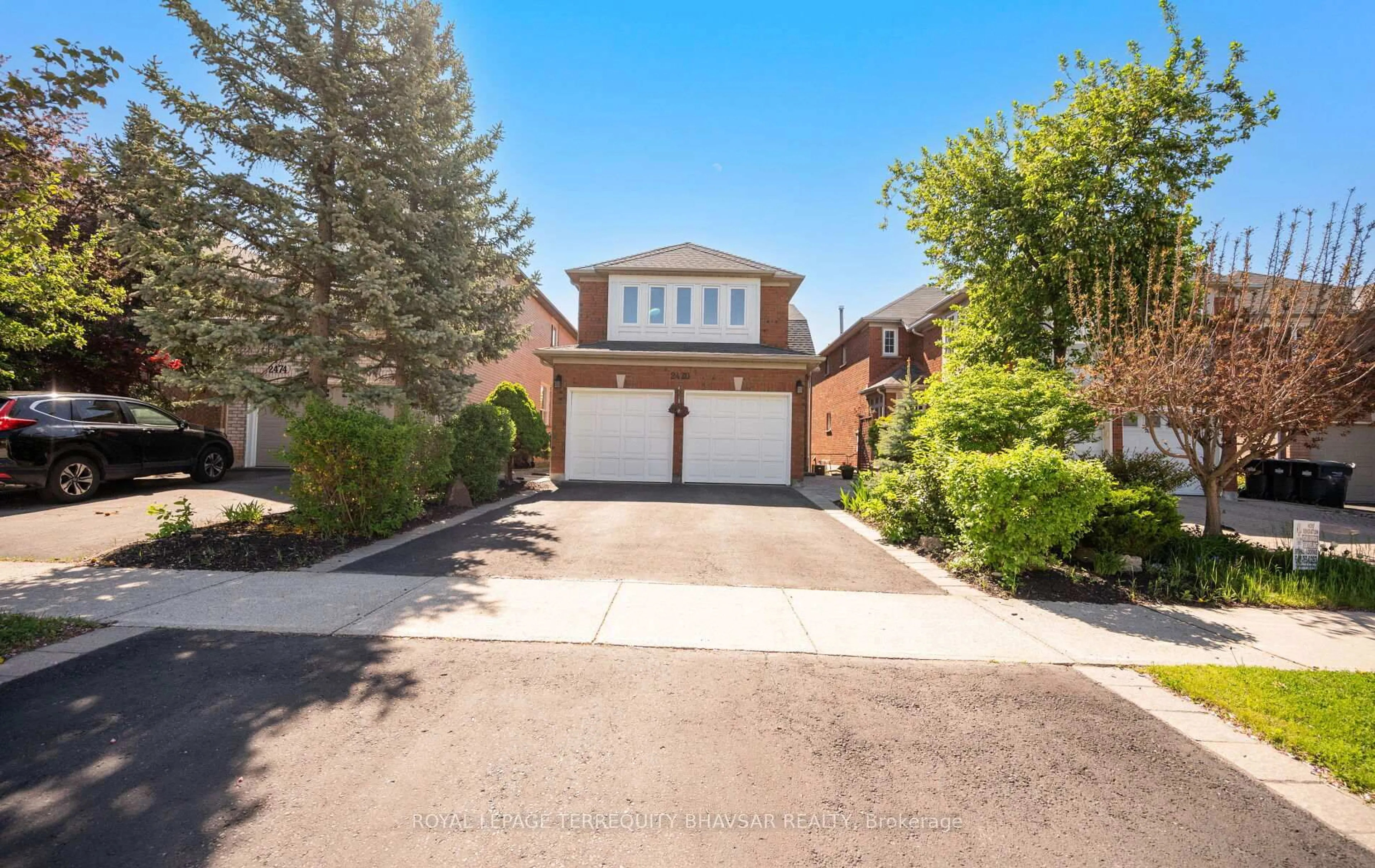 Unknown for 2470 Strathmore Cres, Mississauga Ontario L5M 5K9