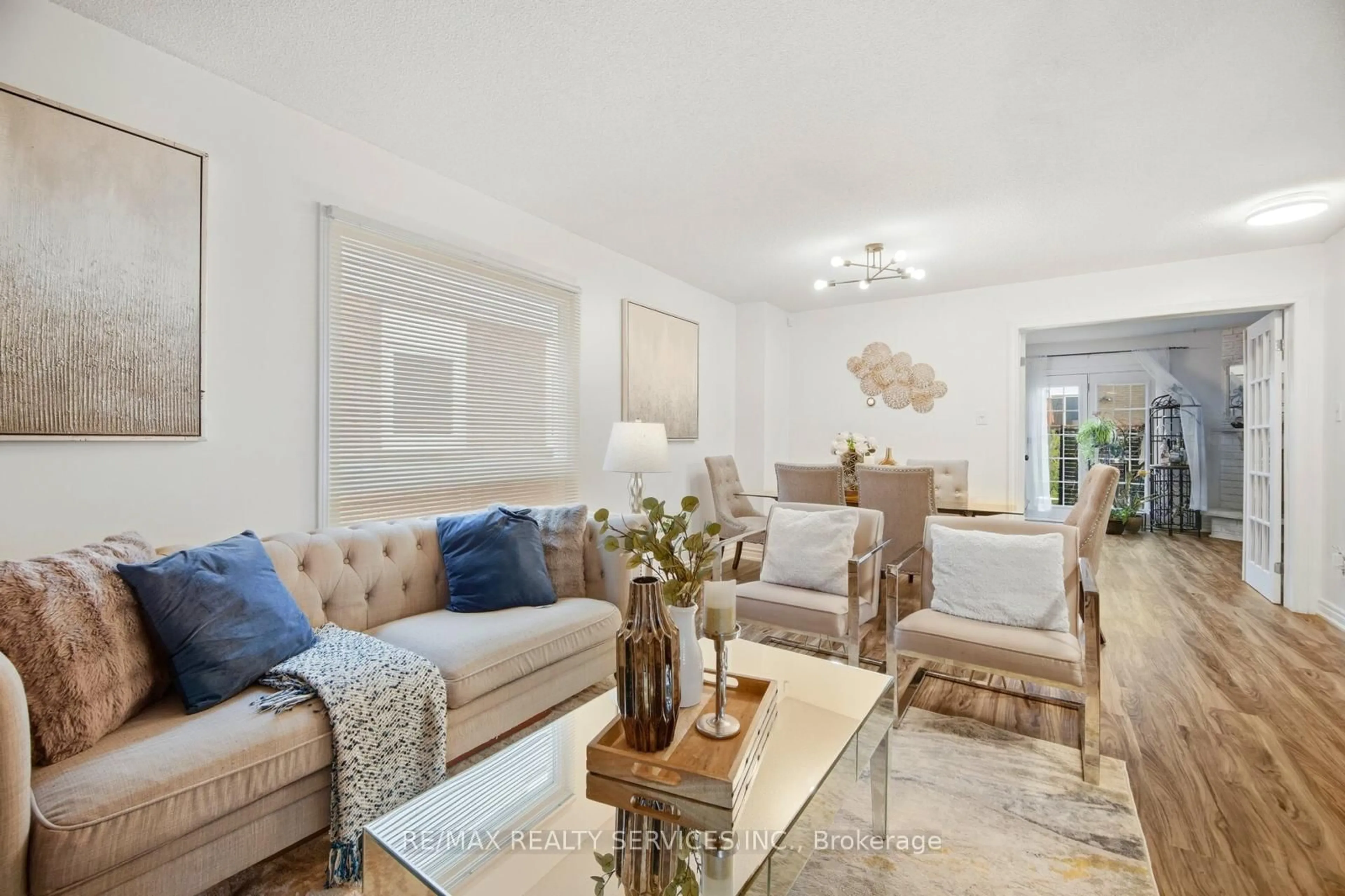 Living room with furniture, unknown for 37 Solway Ave, Brampton Ontario L6Z 4E4