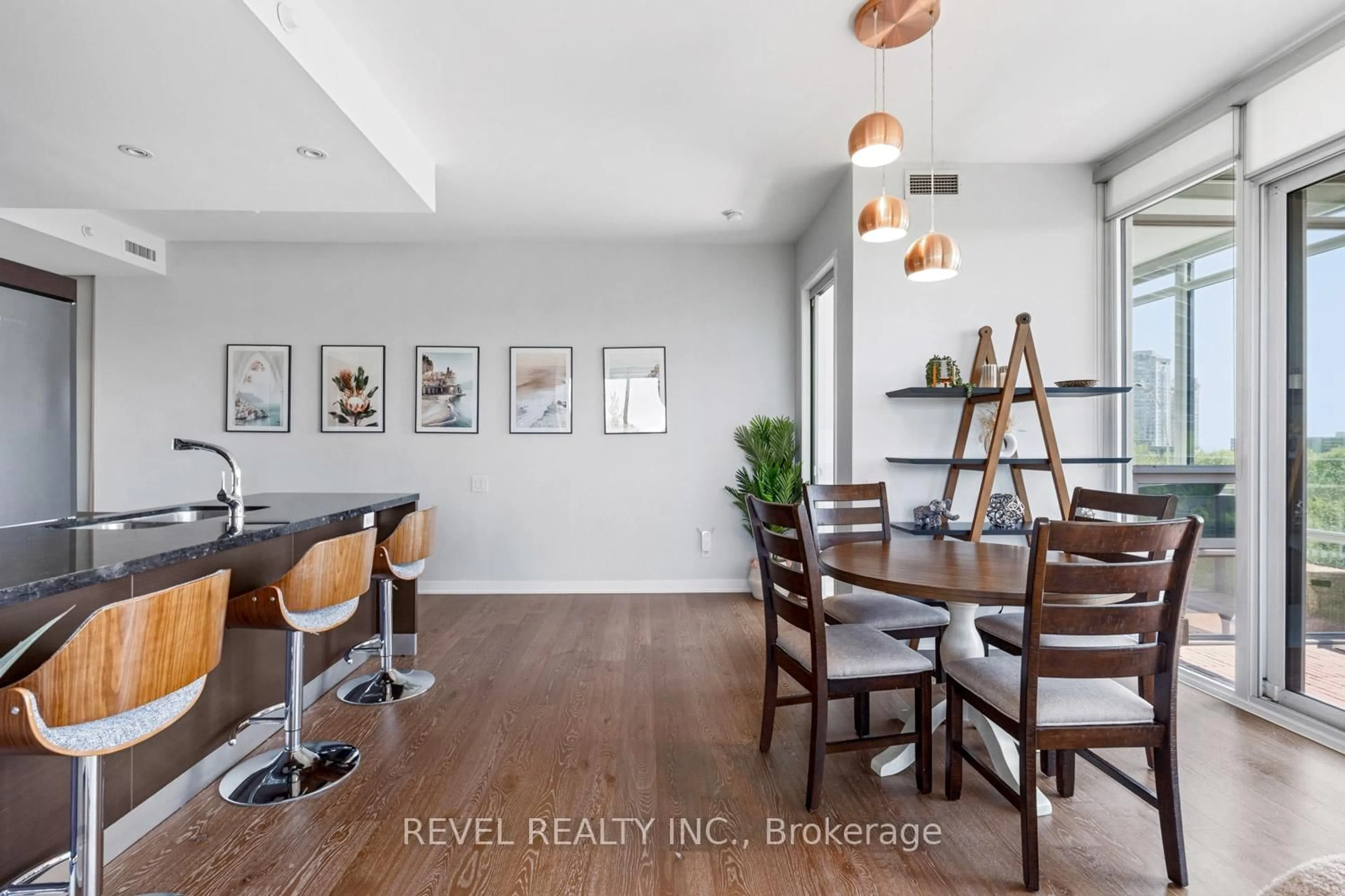 Dining room, unknown for 88 Park Lawn Rd #516, Toronto Ontario M8Y 0B5