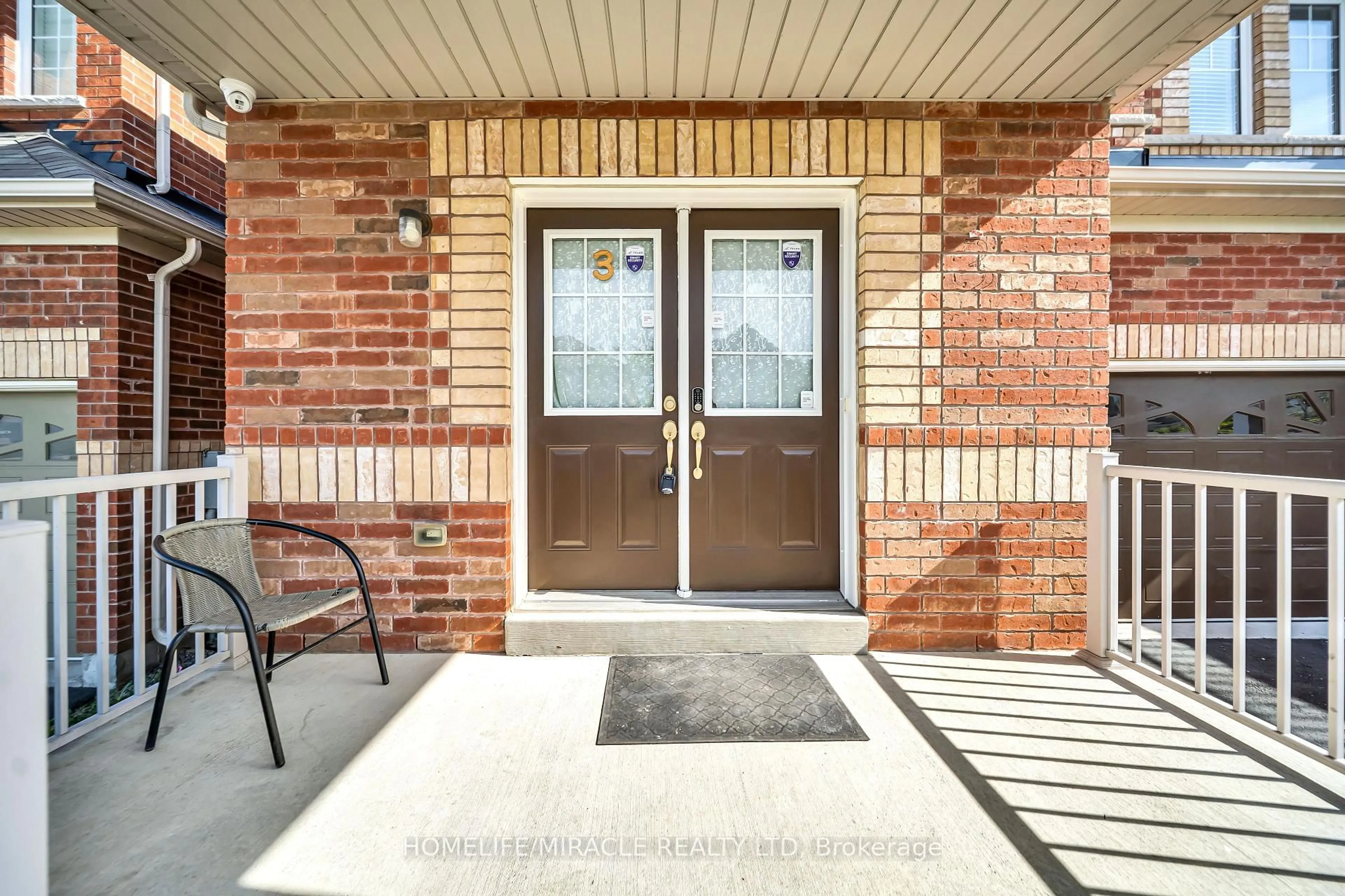 Indoor entryway for 3 Locarno St, Brampton Ontario L6R 3T8