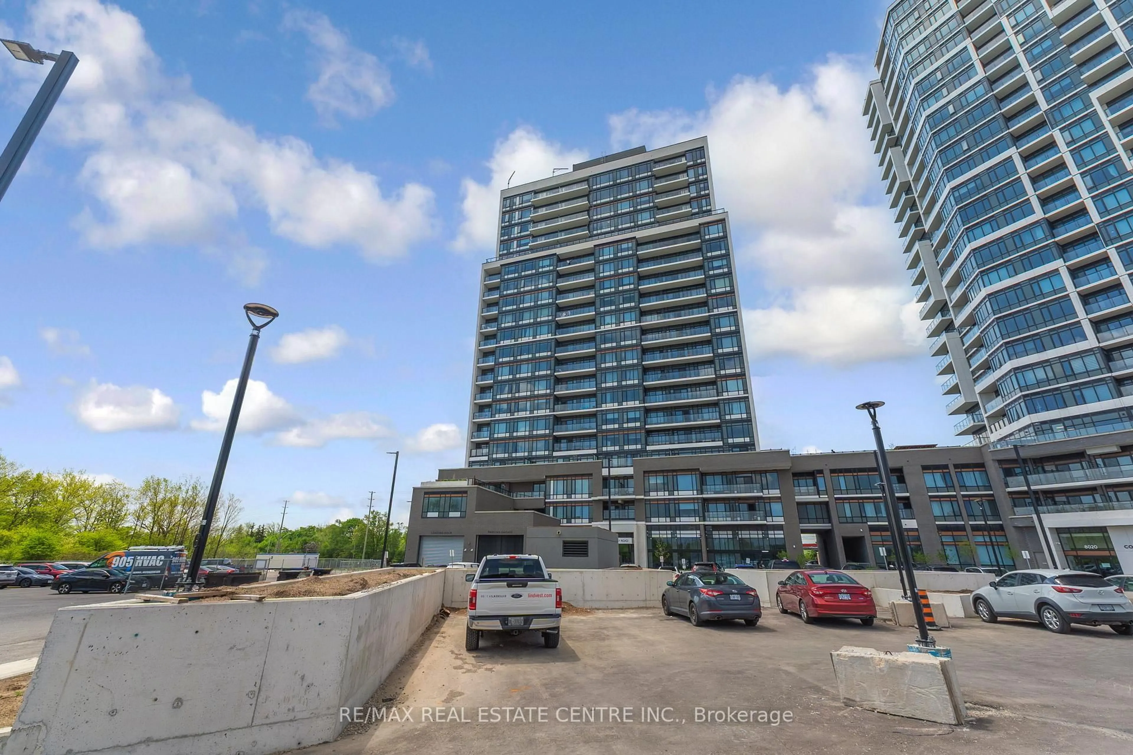 A pic from outside/outdoor area/front of a property/back of a property/a pic from drone, unknown for 8010 Derry Rd #1402, Milton Ontario L9T 9N3