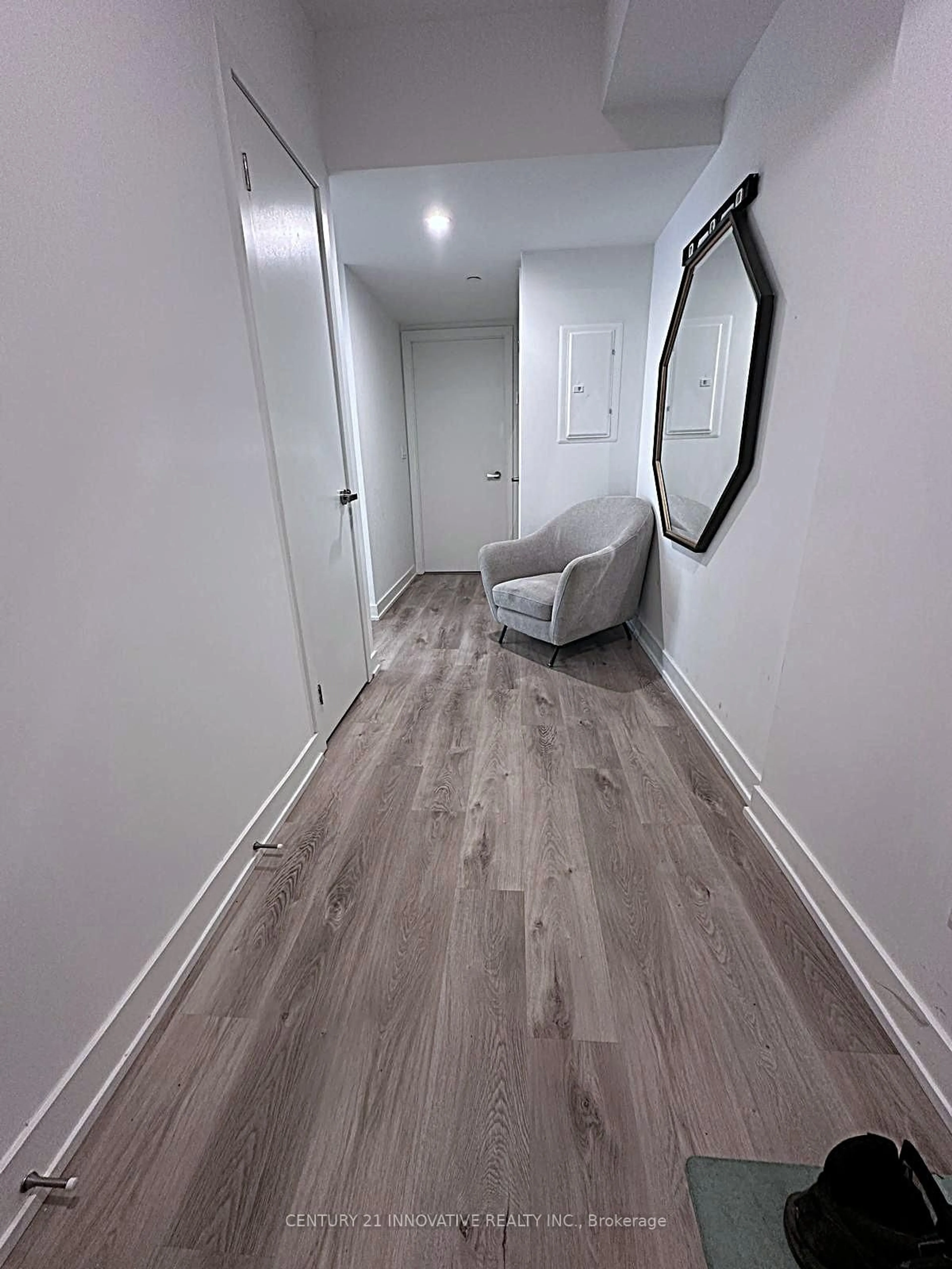 A pic of a room for 370 Martha St #1710, Burlington Ontario L7R 0G9