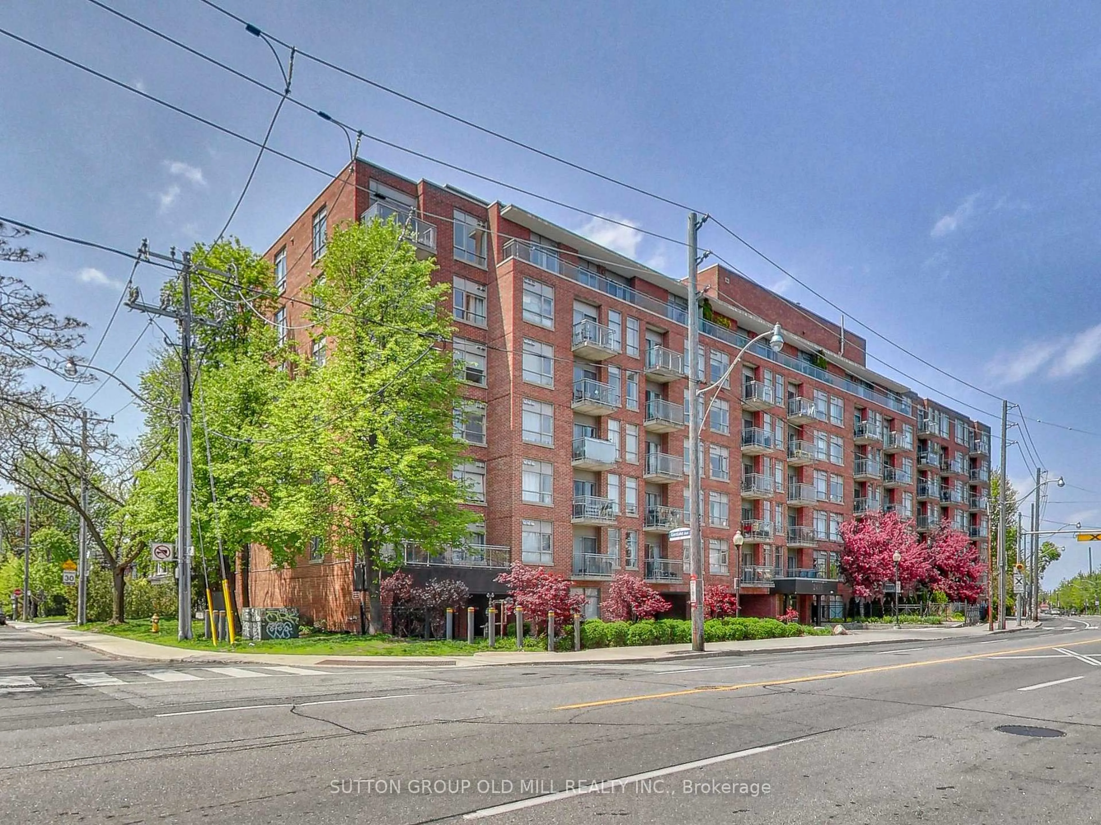 Unknown for 2495 Dundas St #712, Toronto Ontario M6P 1X4