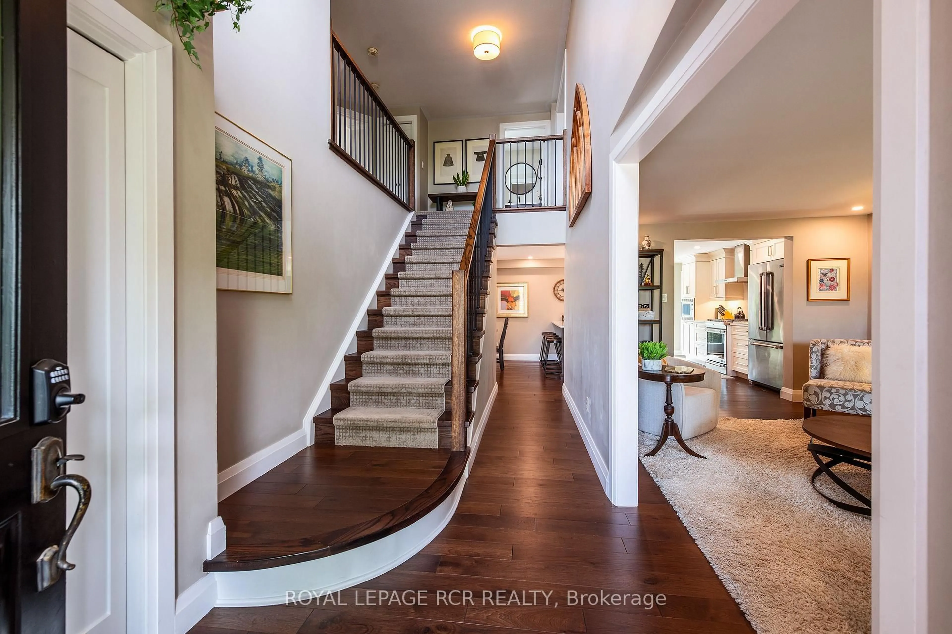 Indoor entryway for 237 Elmwood Cres, Orangeville Ontario L9W 4T4