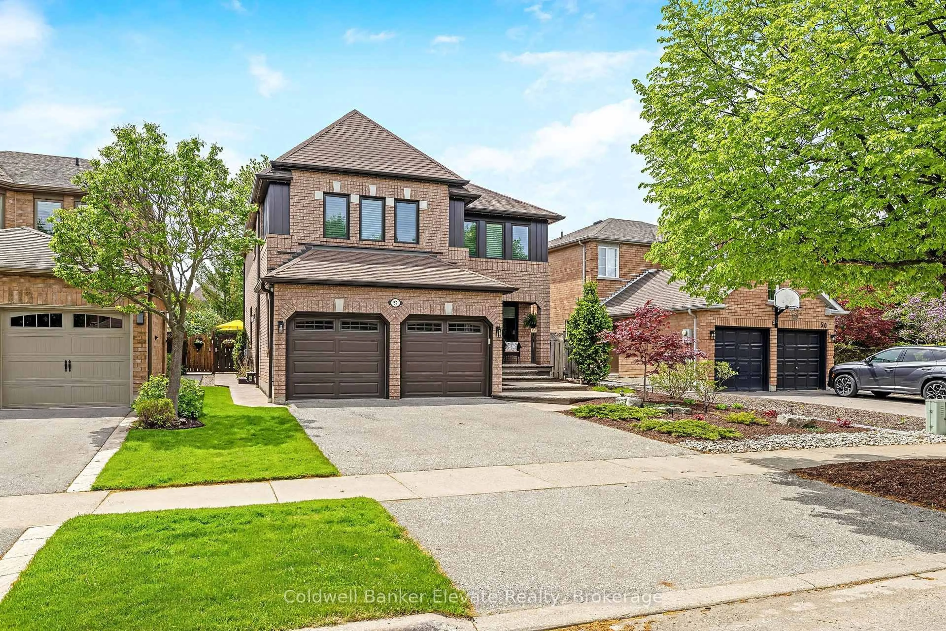 Home with brick exterior material, street for 52 Curry Cres, Halton Hills Ontario L7G 5S9