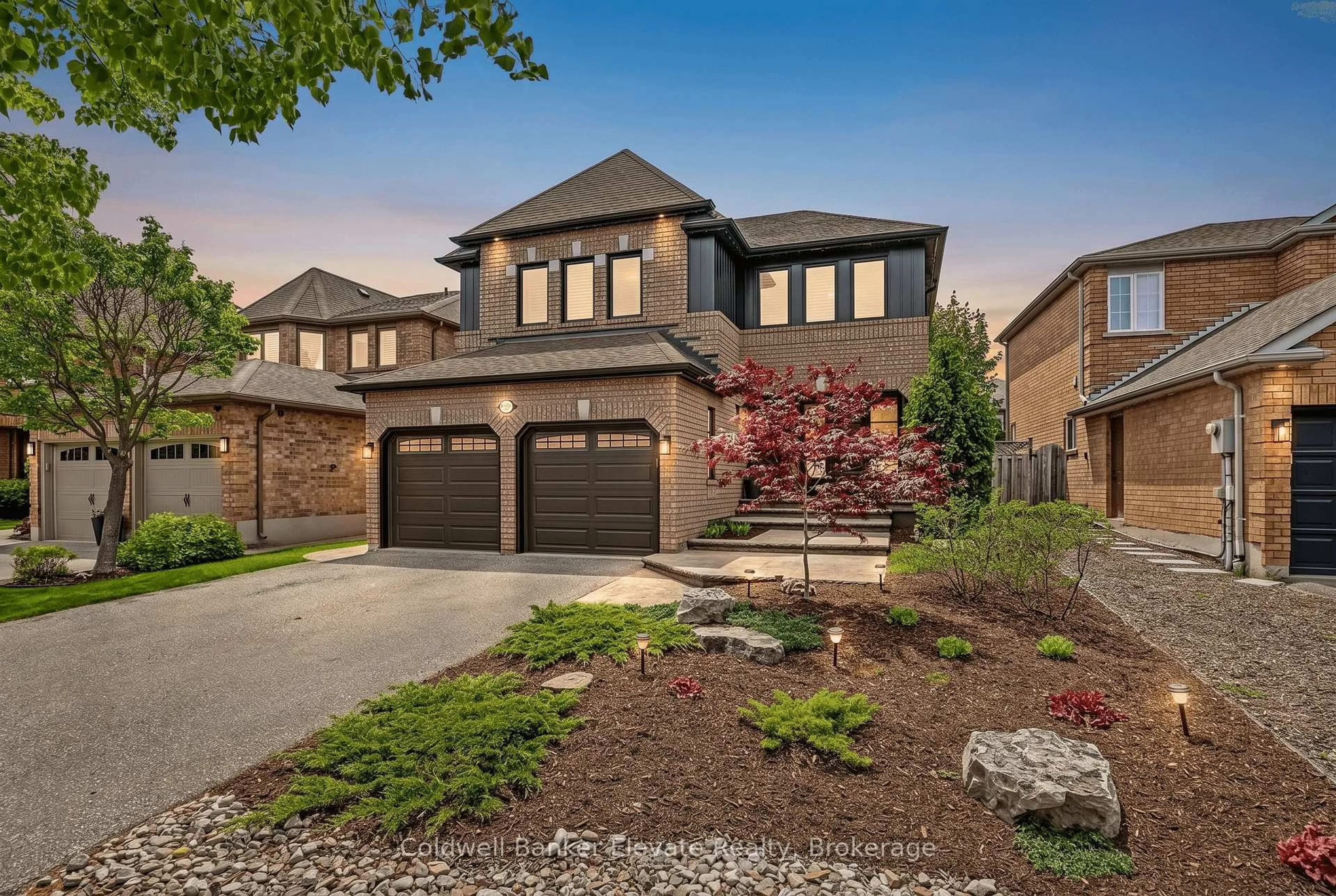Home with brick exterior material, street for 52 Curry Cres, Halton Hills Ontario L7G 5S9