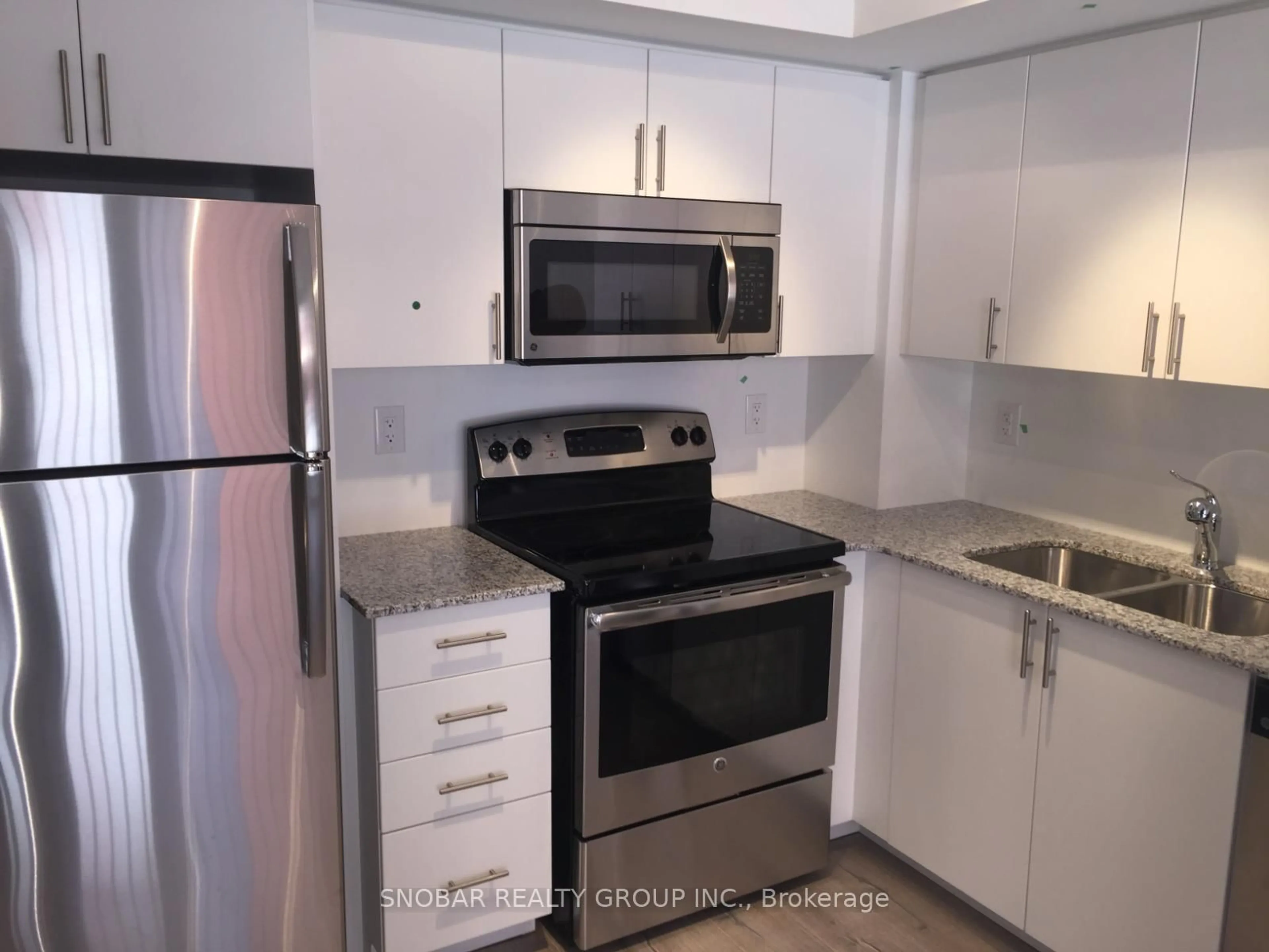 Standard kitchen, unknown for 830 Lawrence Ave #423, Toronto Ontario M6A 1C3