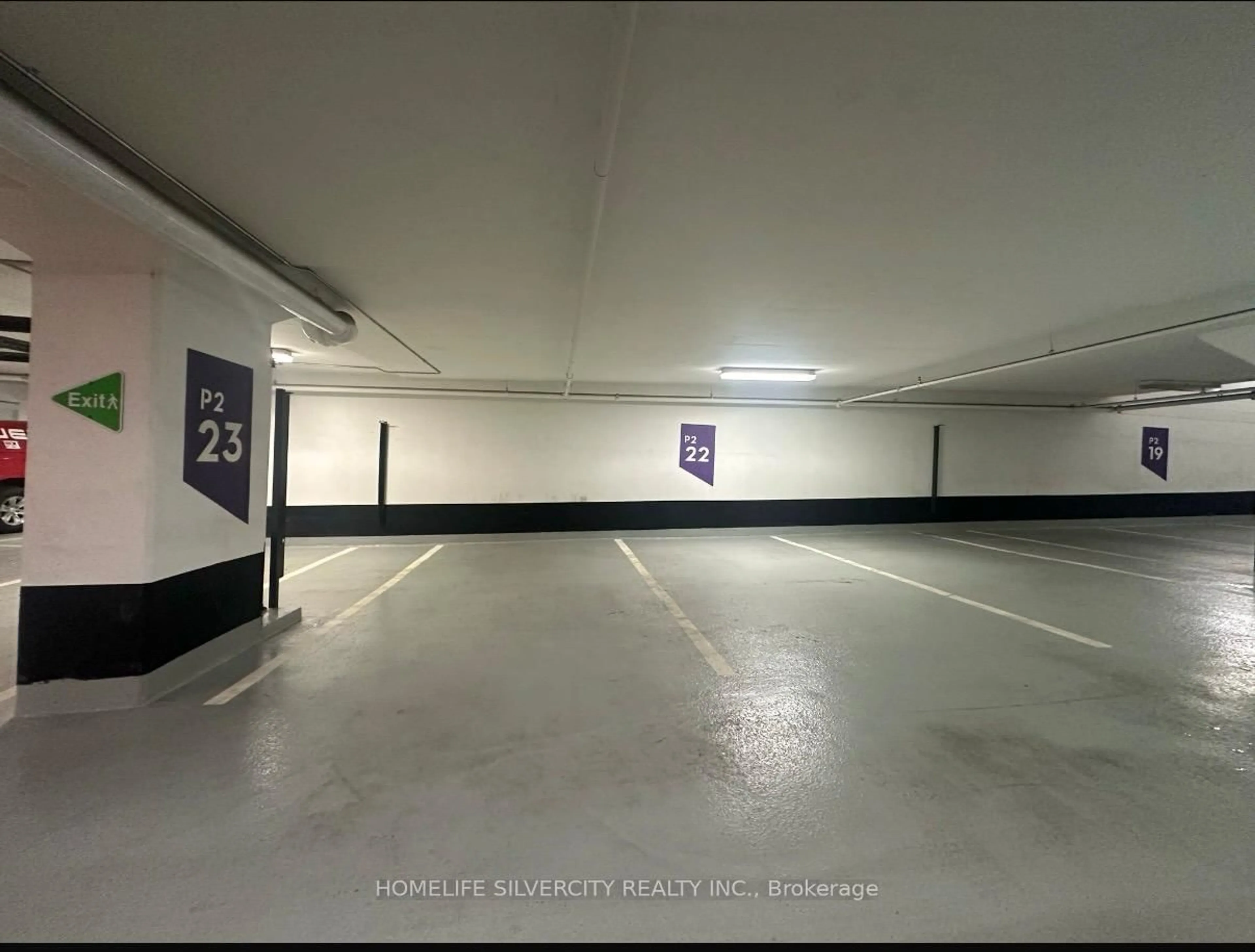 Parking for 3900 Confederation Pkwy, Mississauga Ontario L5B 0M3