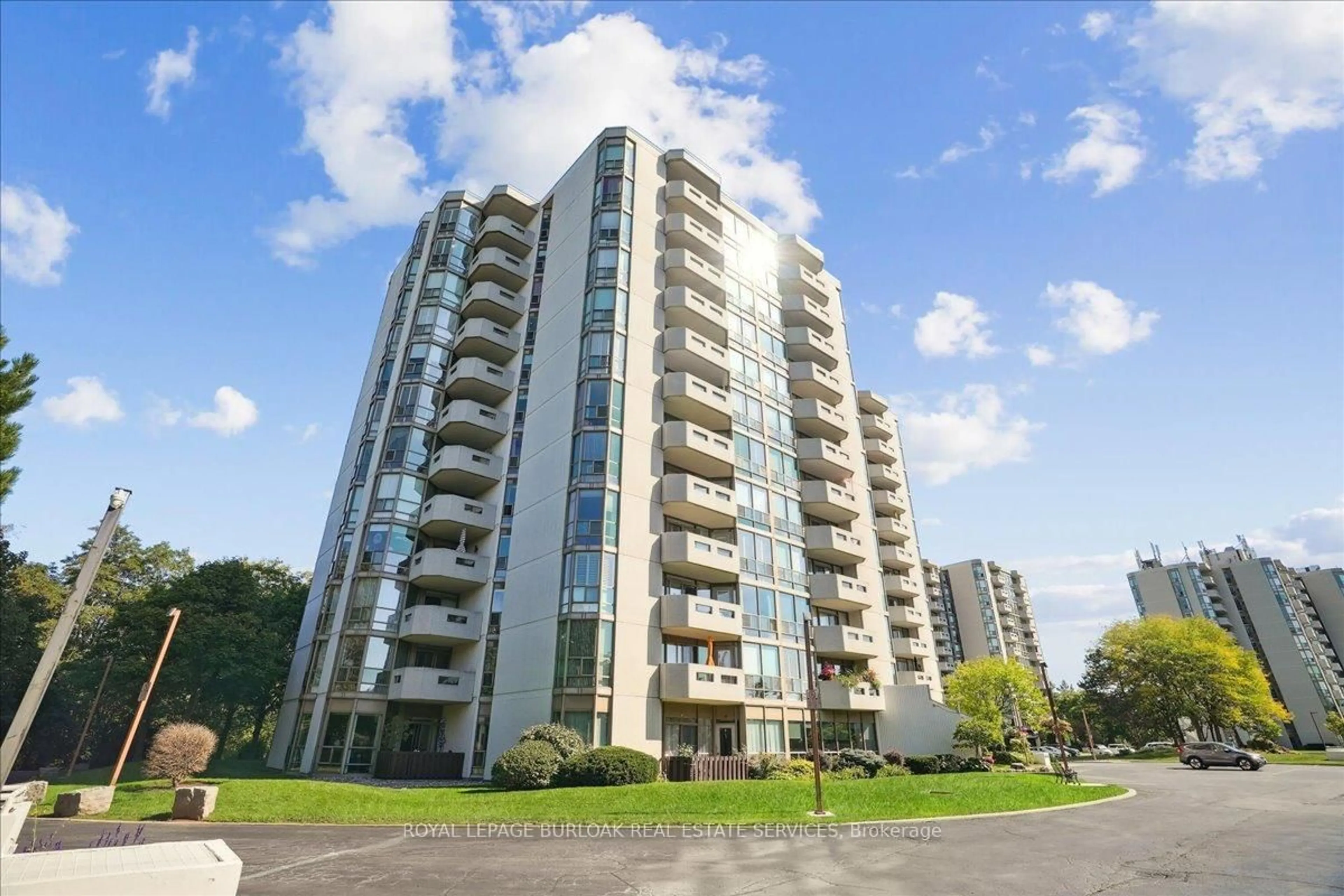 Unknown for 5090 Pinedale Ave #1007, Burlington Ontario L7L 3V8