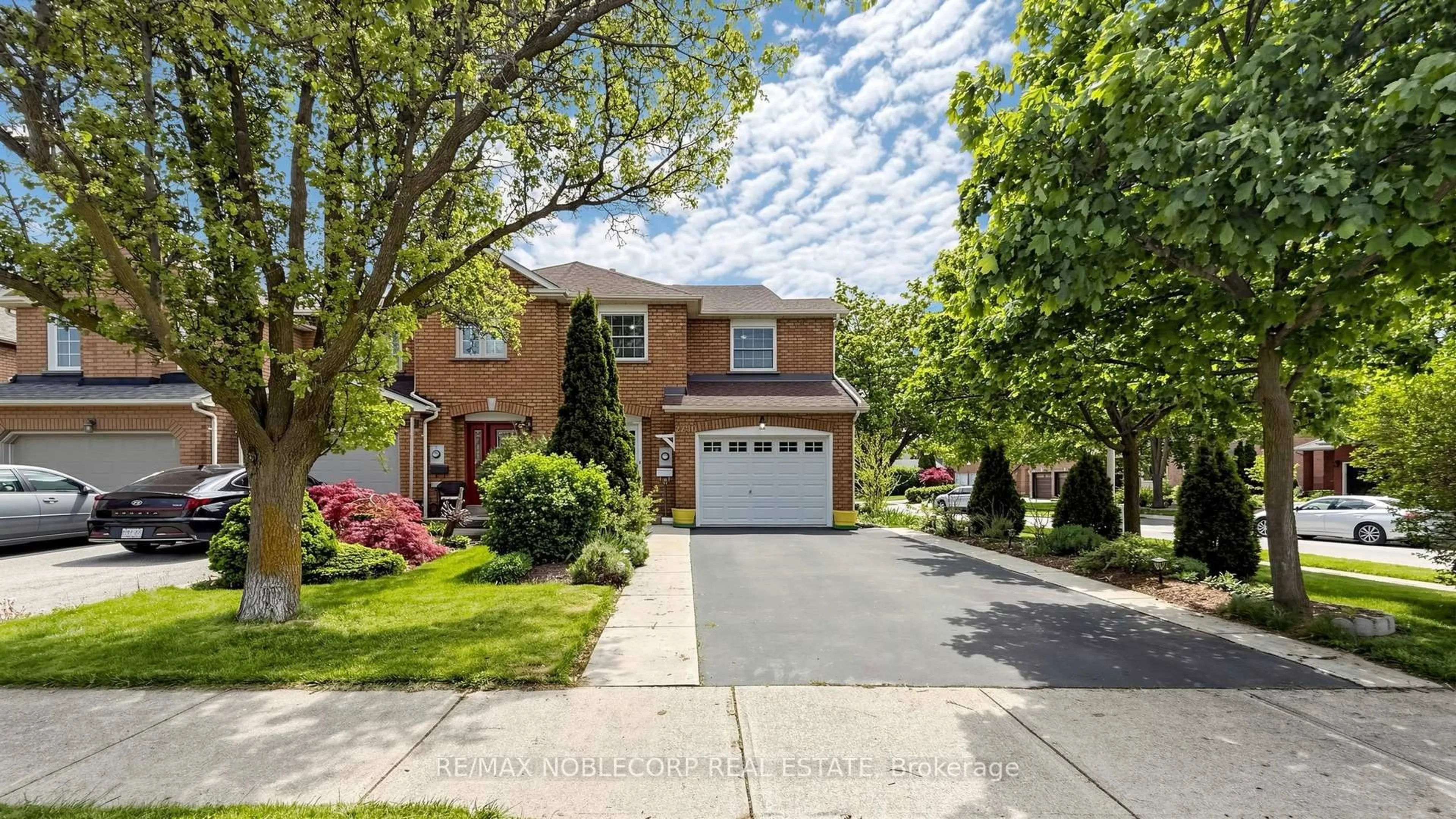 Home with brick exterior material, street for 2240 Shipwright Rd, Oakville Ontario L6M 3B1