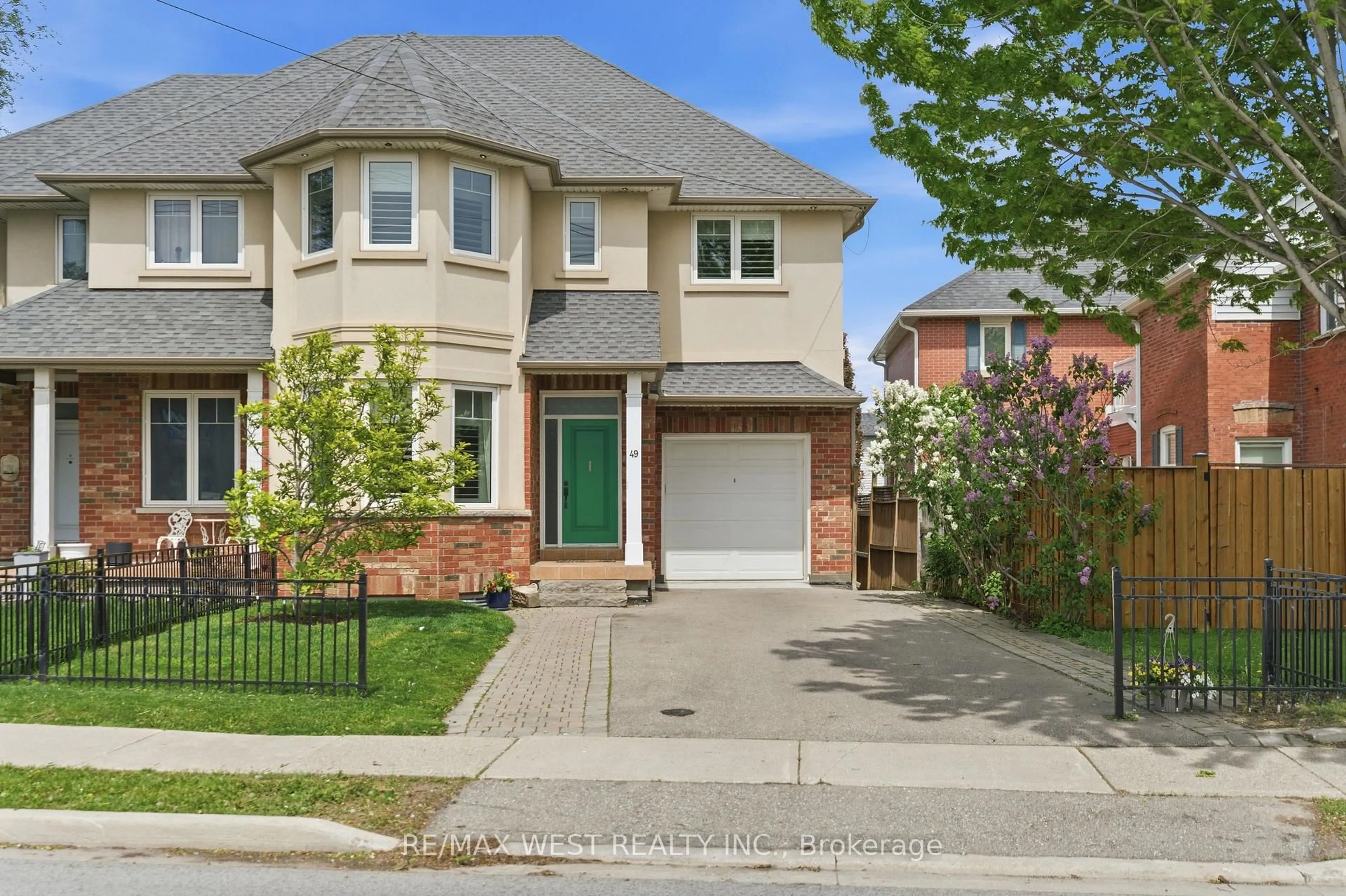 Home with brick exterior material, street for 49 Bronte St, Milton Ontario L9T 1Z3