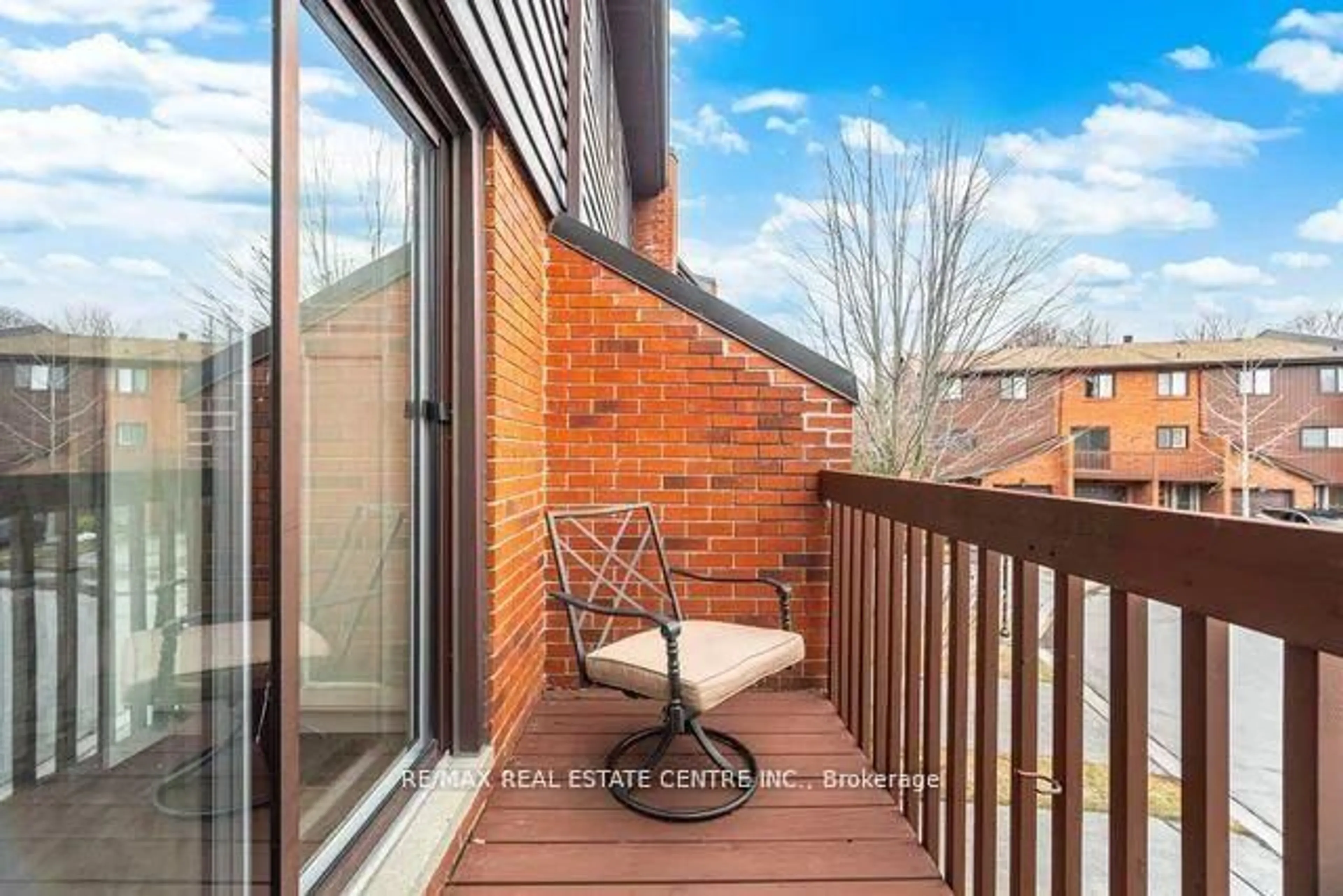 Balcony in the apartment, unknown for 4165 Fieldgate Dr #85, Mississauga Ontario L4W 2M9