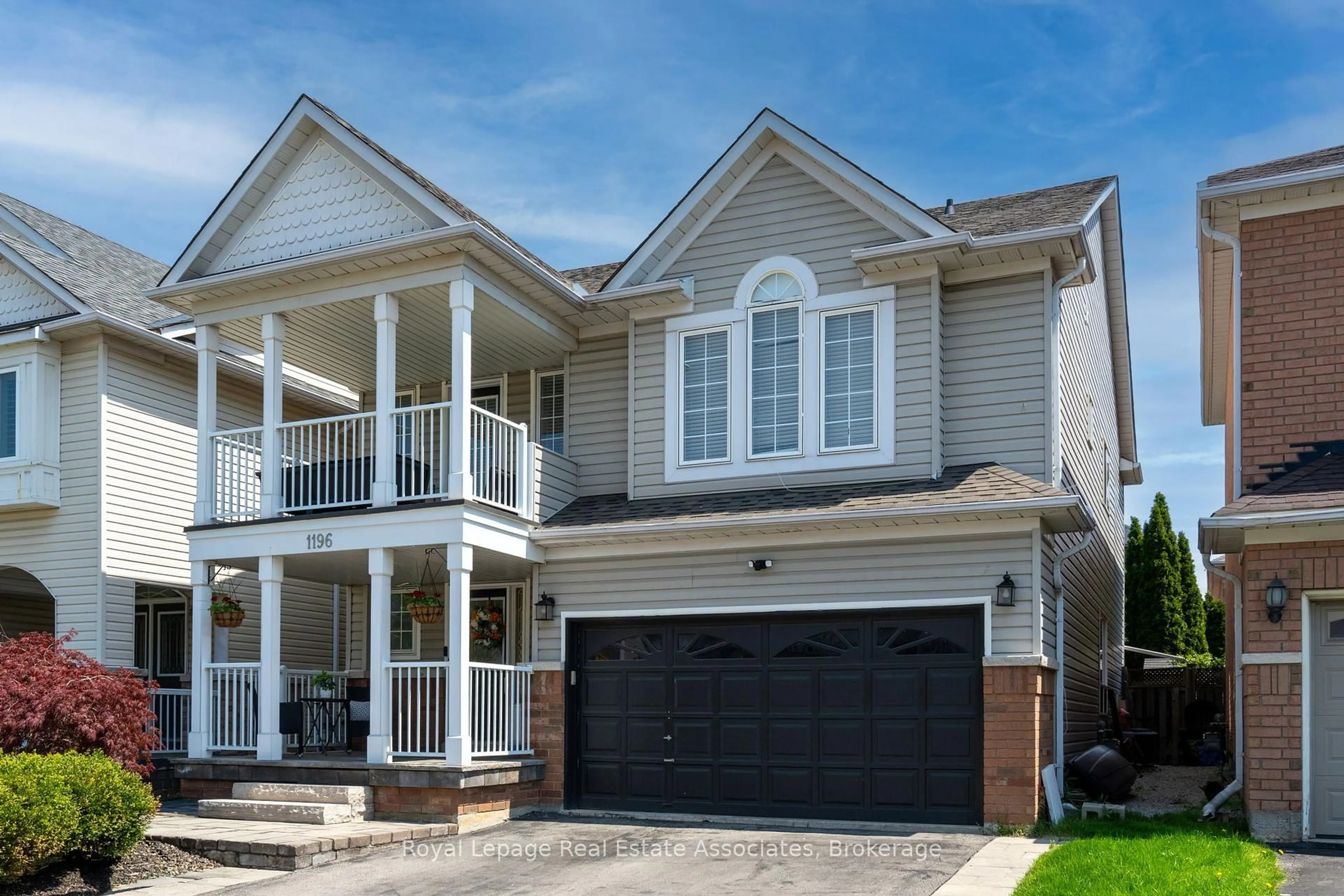 Home with vinyl exterior material, street for 1196 Knight Tr, Milton Ontario L9T 5R9