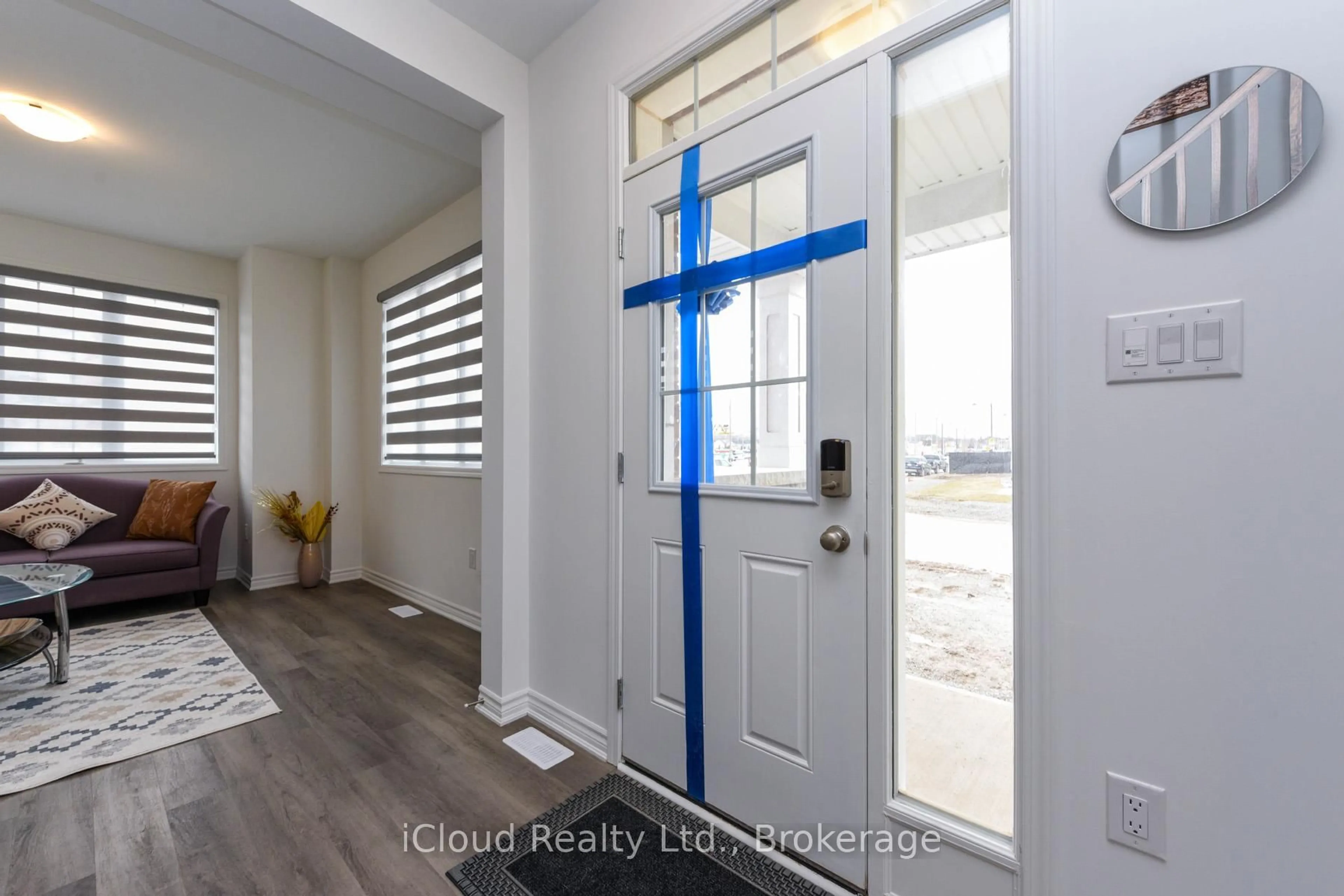 Indoor entryway for 1217 Ferguson Dr, Milton Ontario L9T 7V8