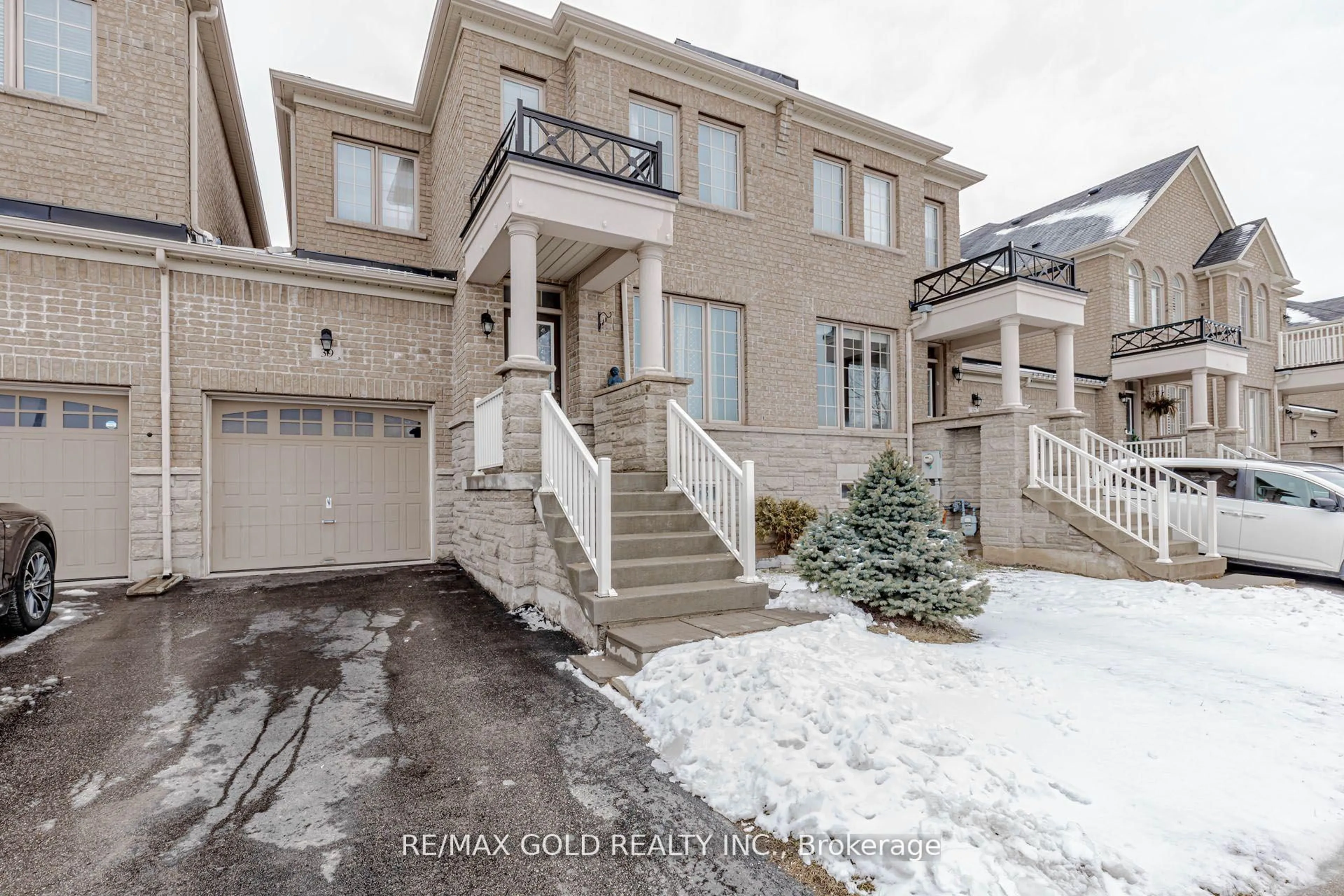 Unknown for 39 Chesterwood Cres, Brampton Ontario L6Y 0Z4