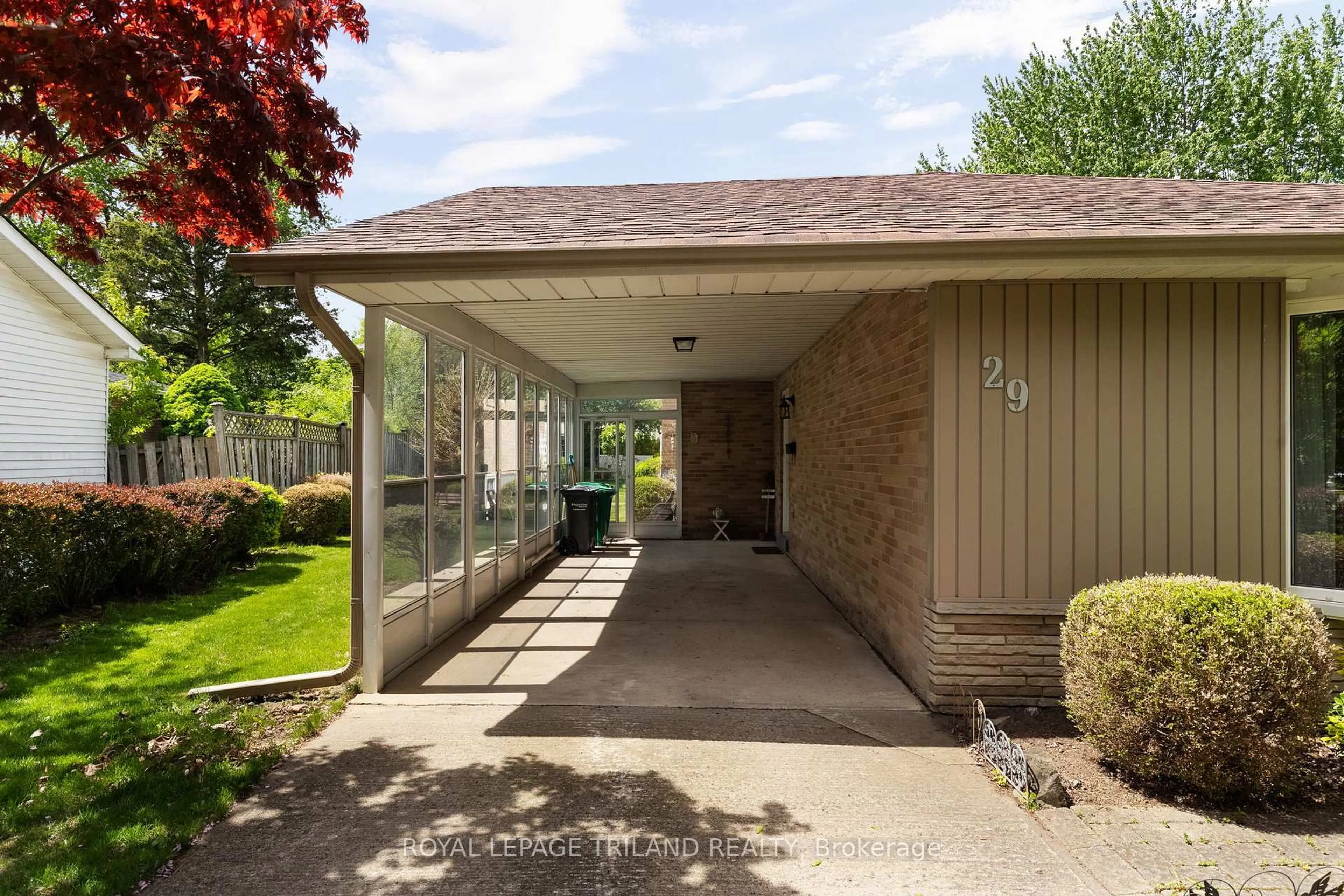 Unknown for 29 Ladore Dr, Brampton Ontario L6Y 1V4
