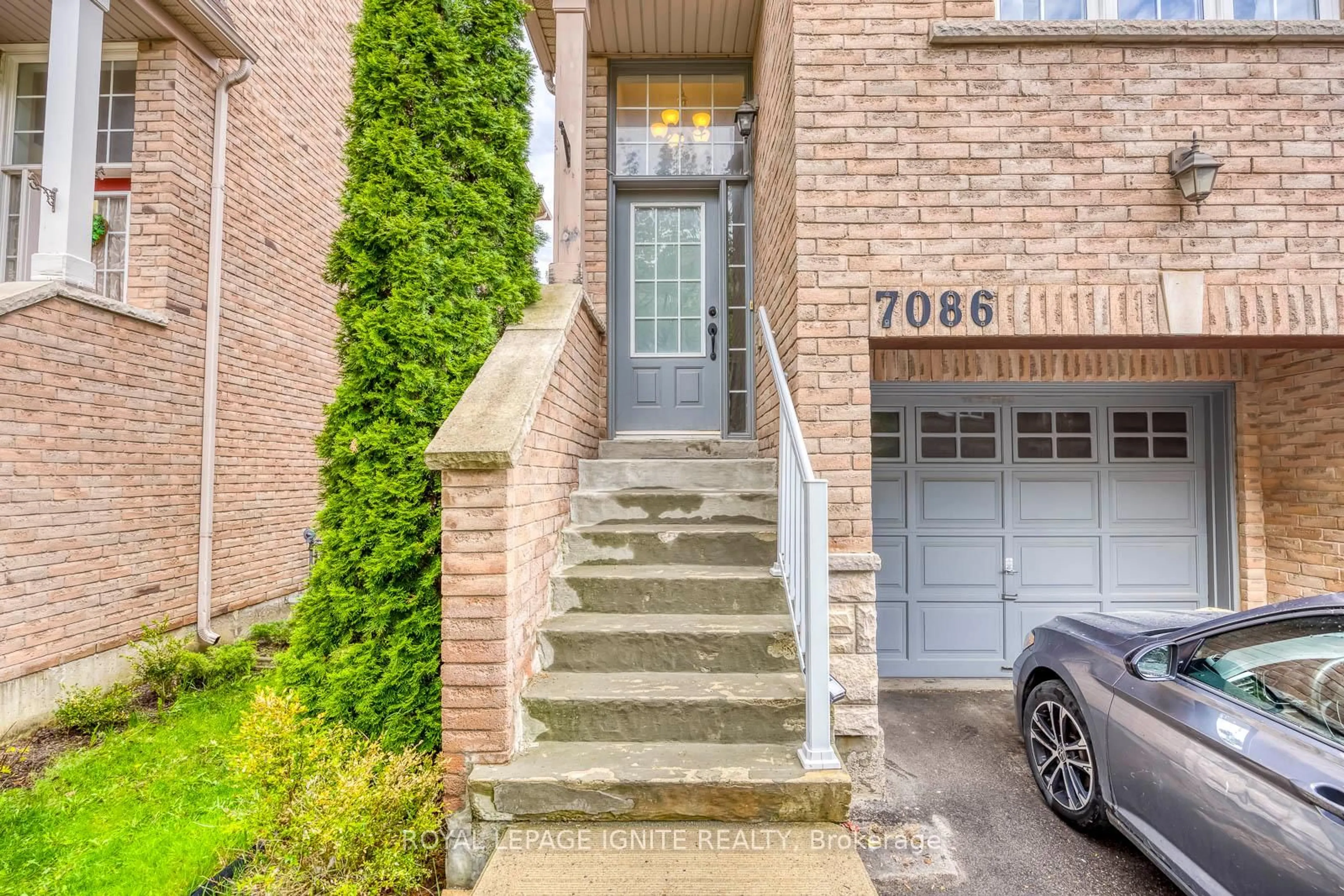Unknown for 7086 Fairmeadow Cres, Mississauga Ontario L5N 8R5