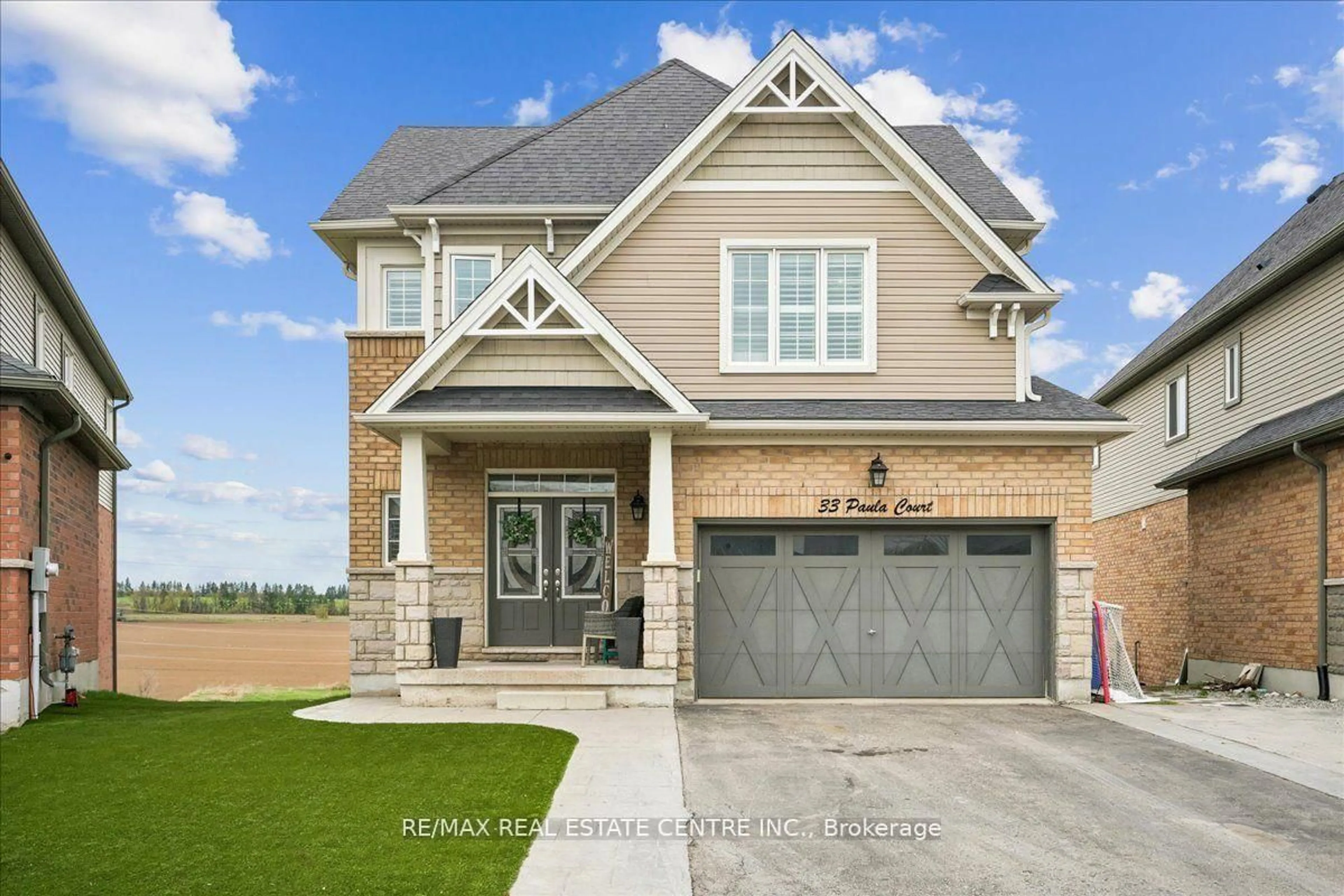 Home with brick exterior material, street for 33 Paula Crt, Orangeville Ontario L9W 5V1