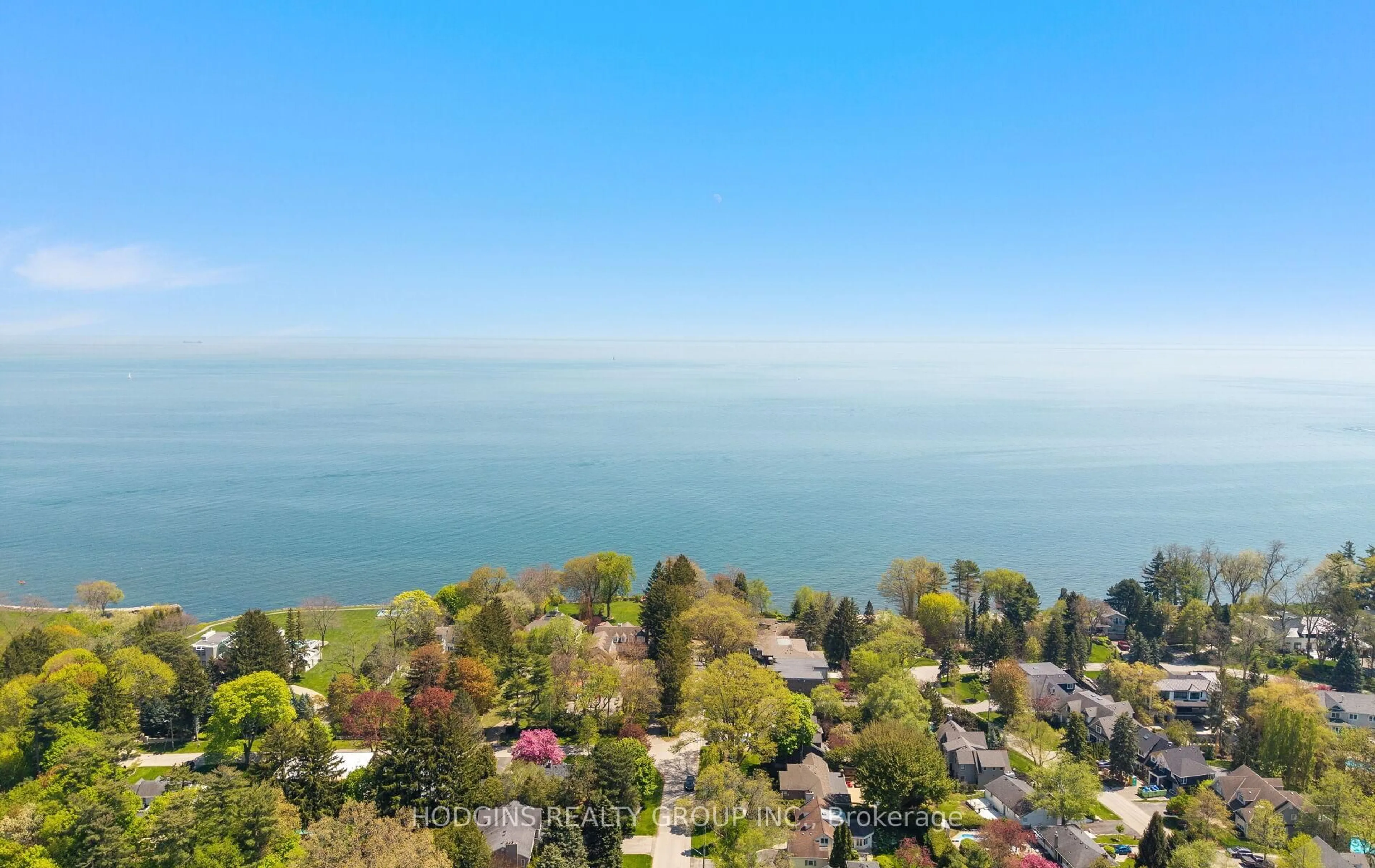 A pic from outside/outdoor area/front of a property/back of a property/a pic from drone, water/lake/river/ocean view for 123 Maurice Dr #414, Oakville Ontario L6K 2W6