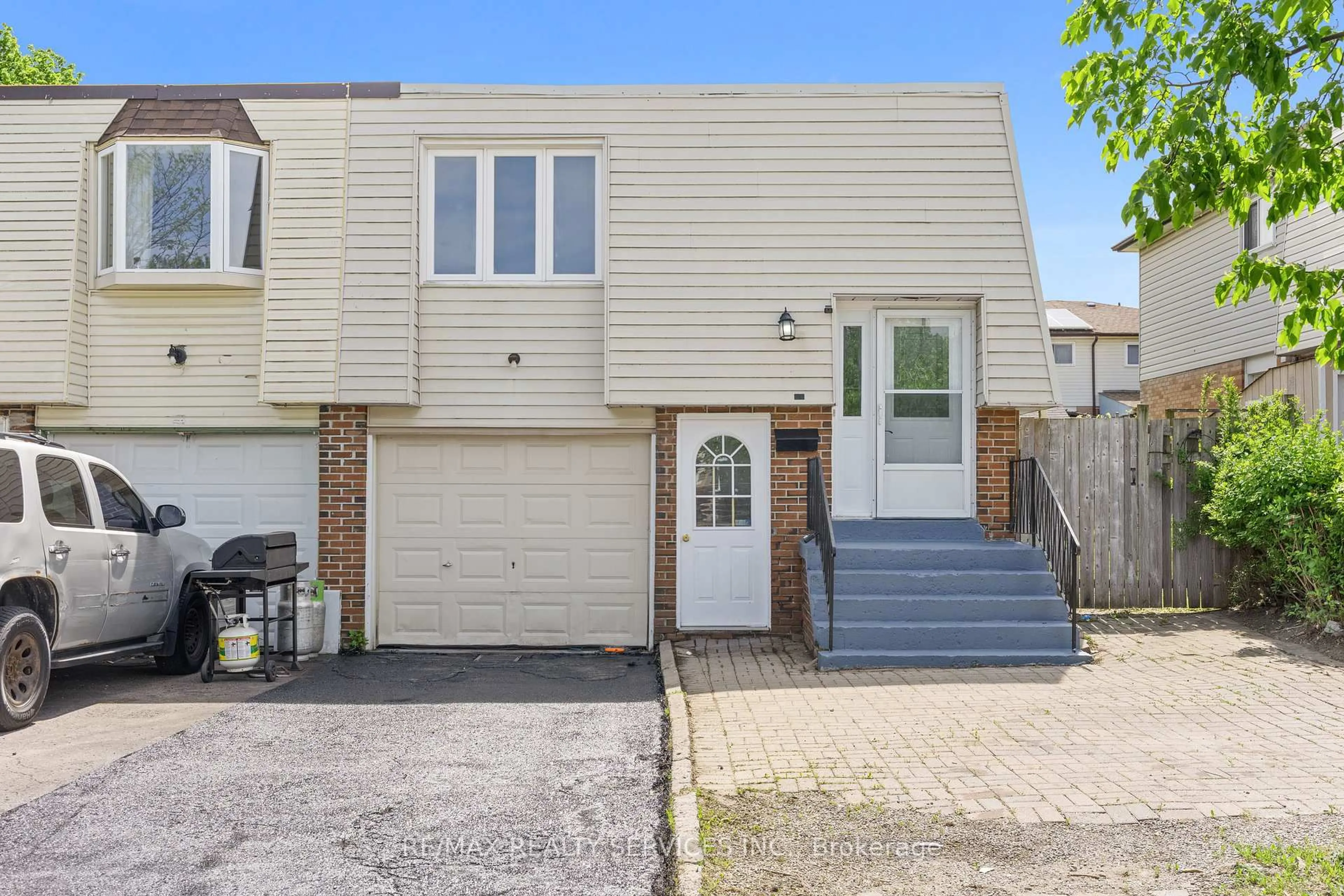 Unknown for 62 Horne Dr, Brampton Ontario L6V 2V3