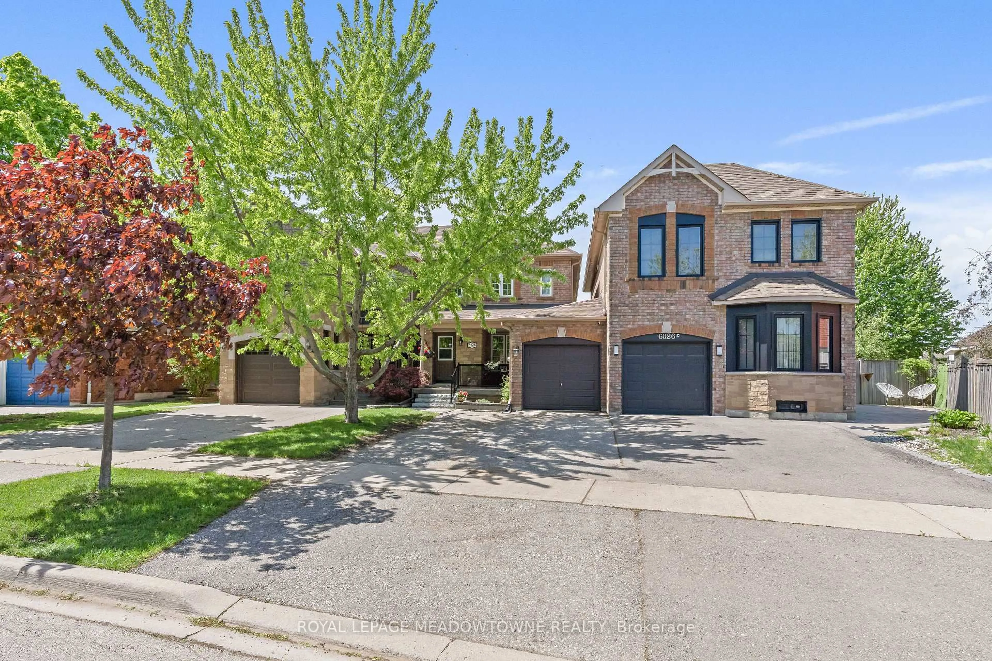 Home with brick exterior material, street for 6028 Clover Ridge Cres, Mississauga Ontario L5N 7B4