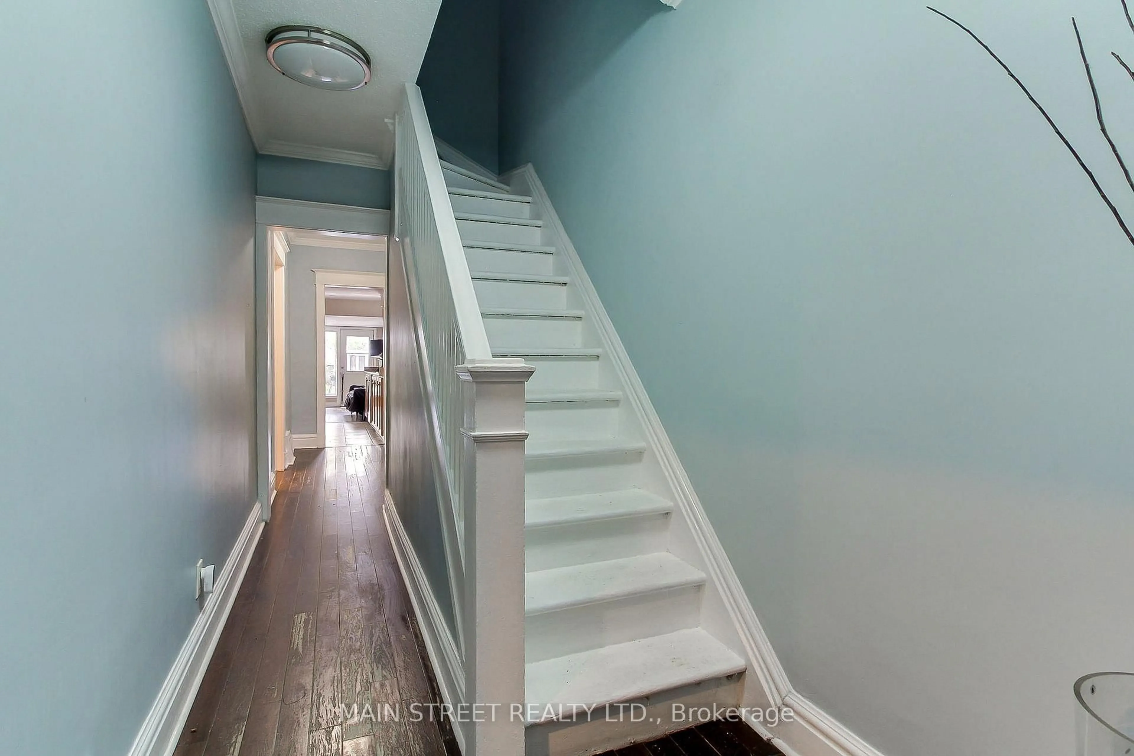 Stairs for 19 Macdonald St, Toronto Ontario M8V 1Y3