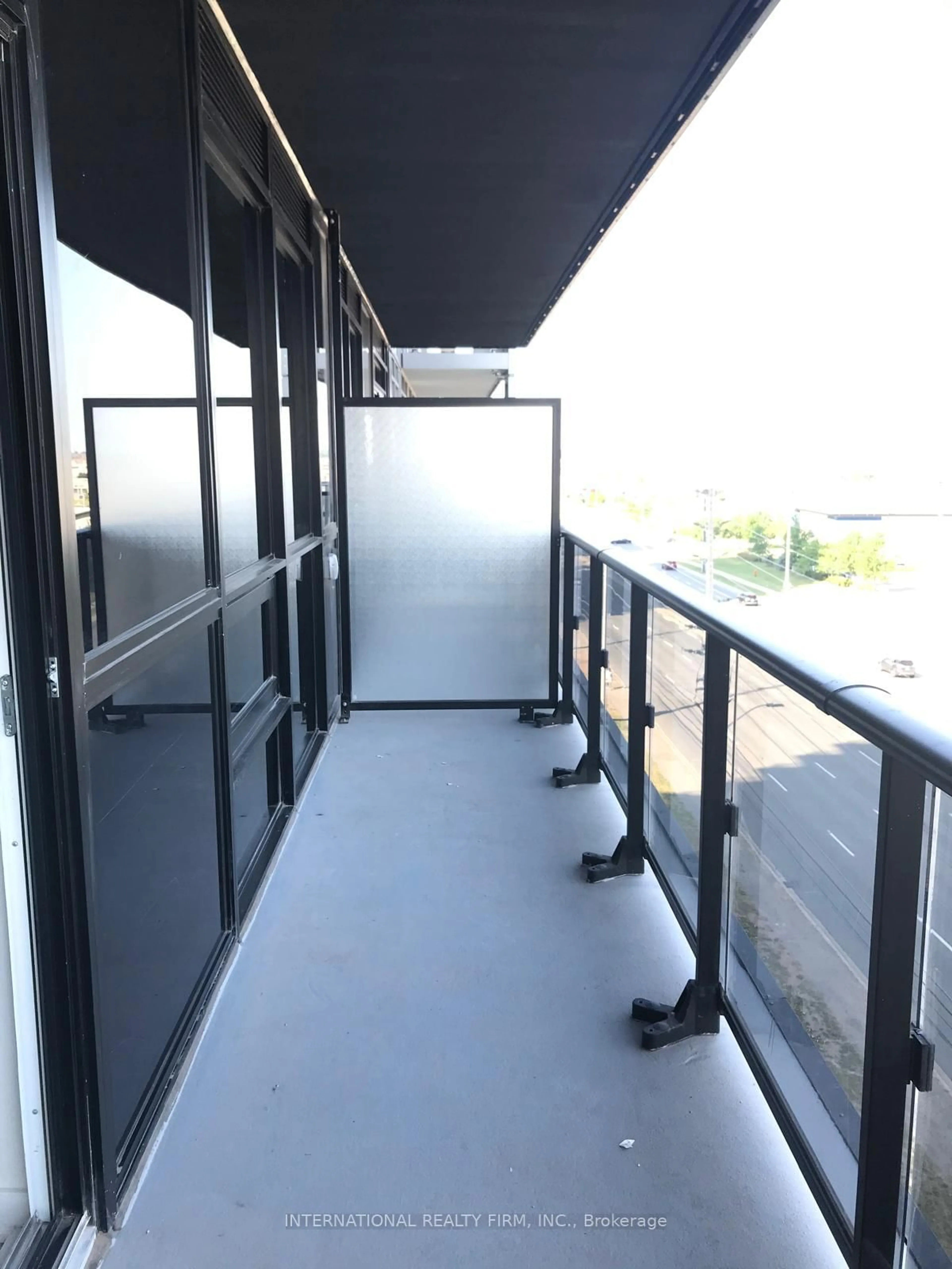Balcony in the apartment, unknown for 4677 Glen Erin Dr #601, Mississauga Ontario L5M 2E3