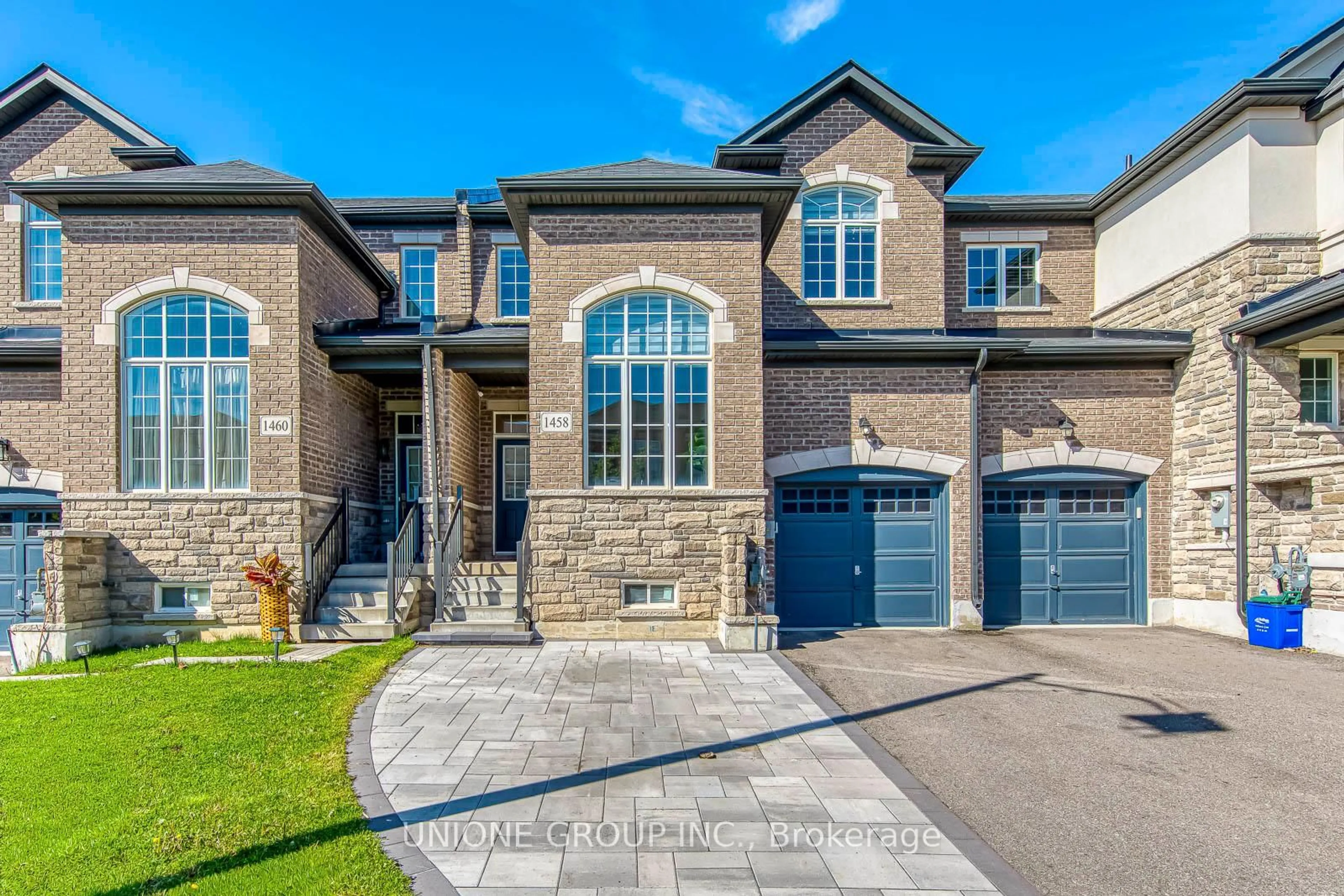 Home with brick exterior material, street for 1458 Pratt Hts, Milton Ontario L9E 1J3
