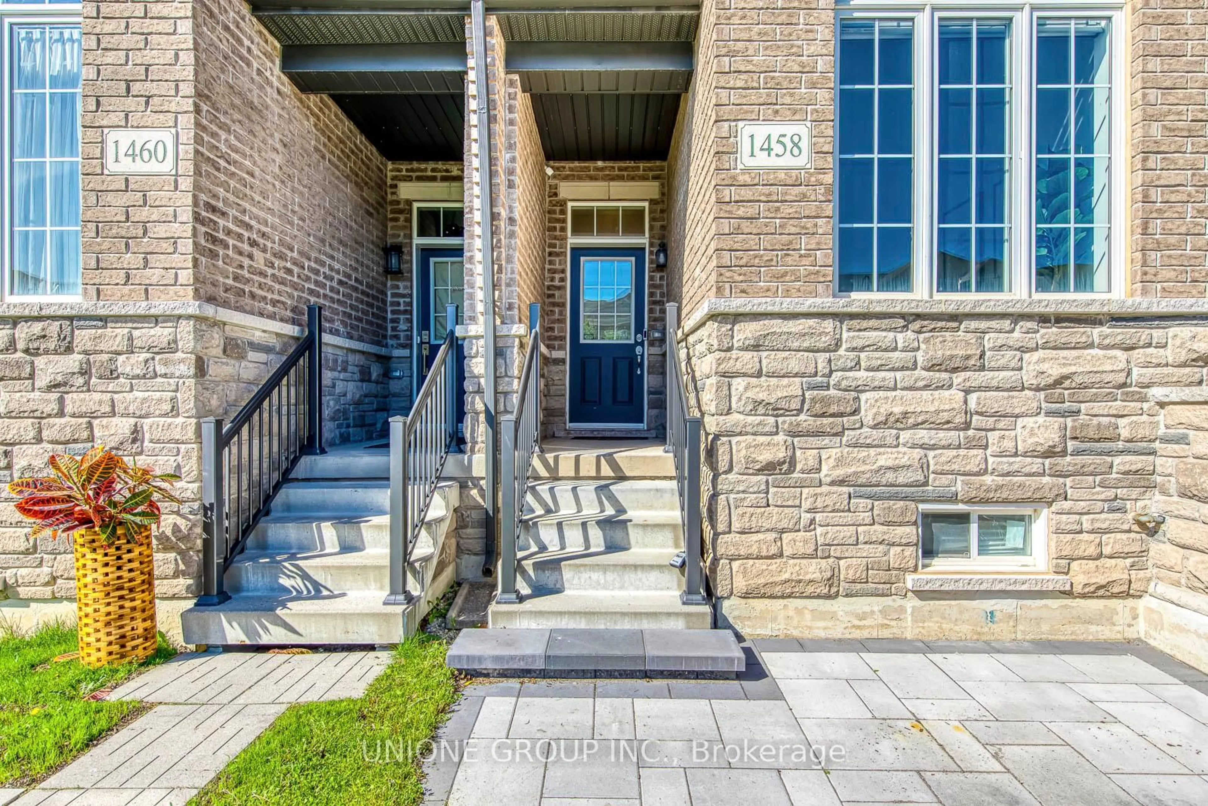 Unknown for 1458 Pratt Hts, Milton Ontario L9E 1J3