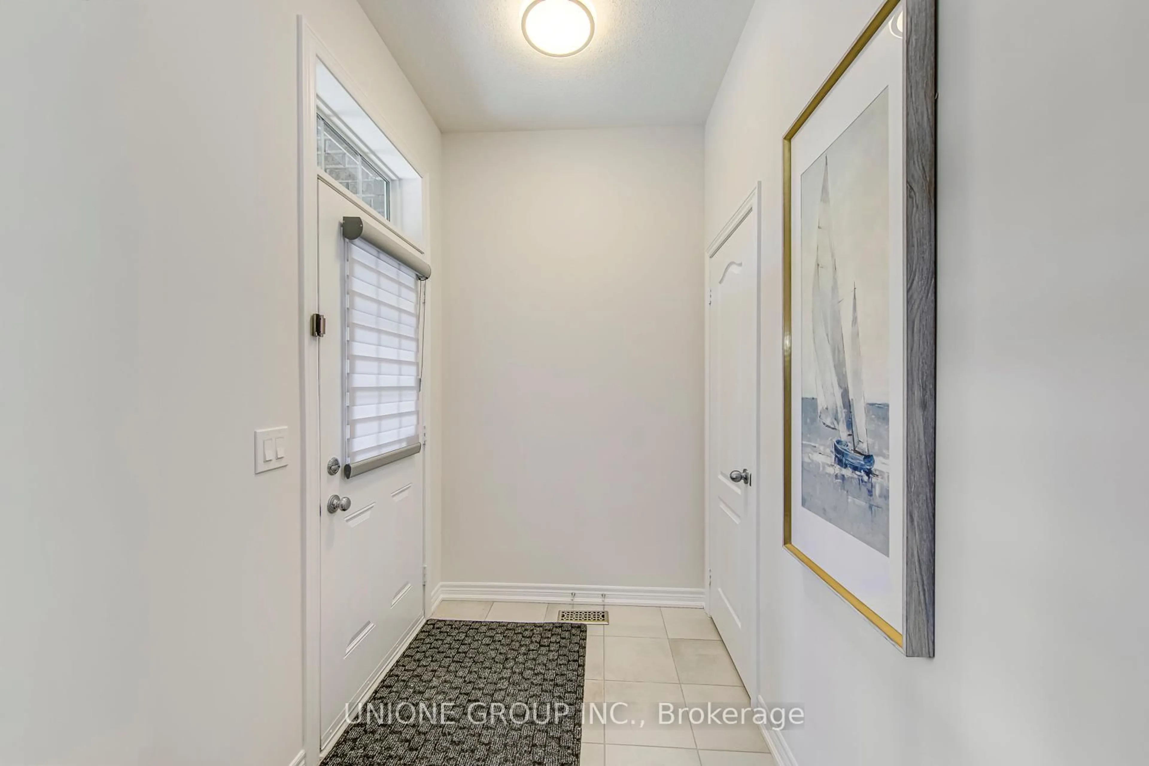 Indoor entryway for 1458 Pratt Hts, Milton Ontario L9E 1J3
