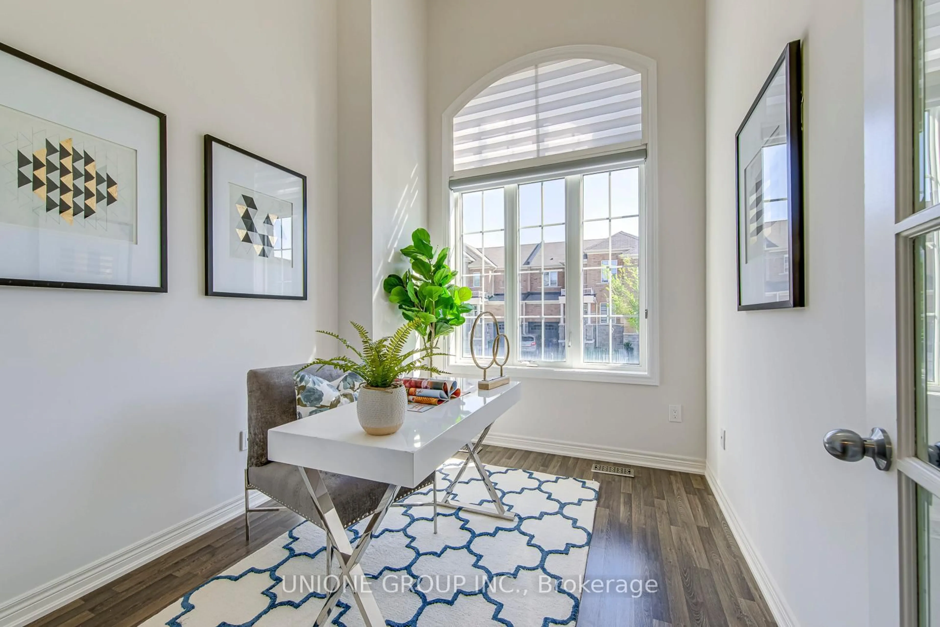 Indoor entryway for 1458 Pratt Hts, Milton Ontario L9E 1J3