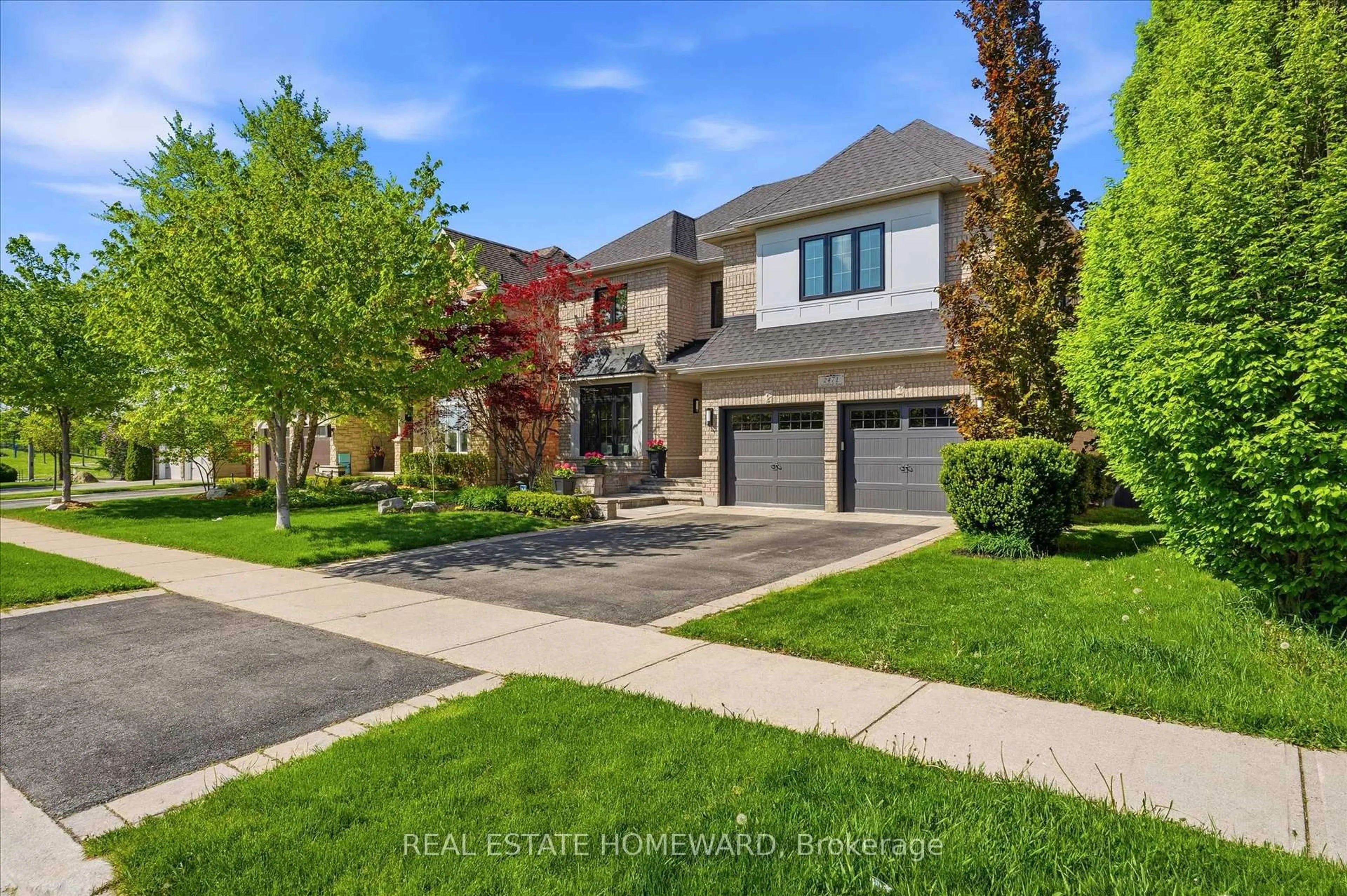 Home with brick exterior material, street for 2471 Castlebrook Rd, Oakville Ontario L6M 5B4